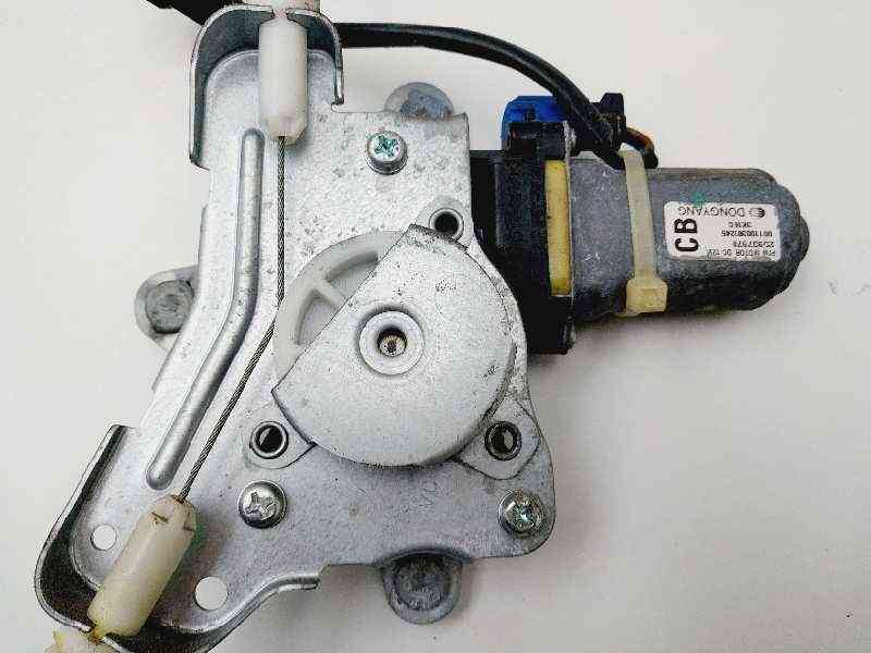 ELEVALUNAS TRASERO DERECHO CHEVROLET CAPTIVA 25937970 25937970 - Vista 2