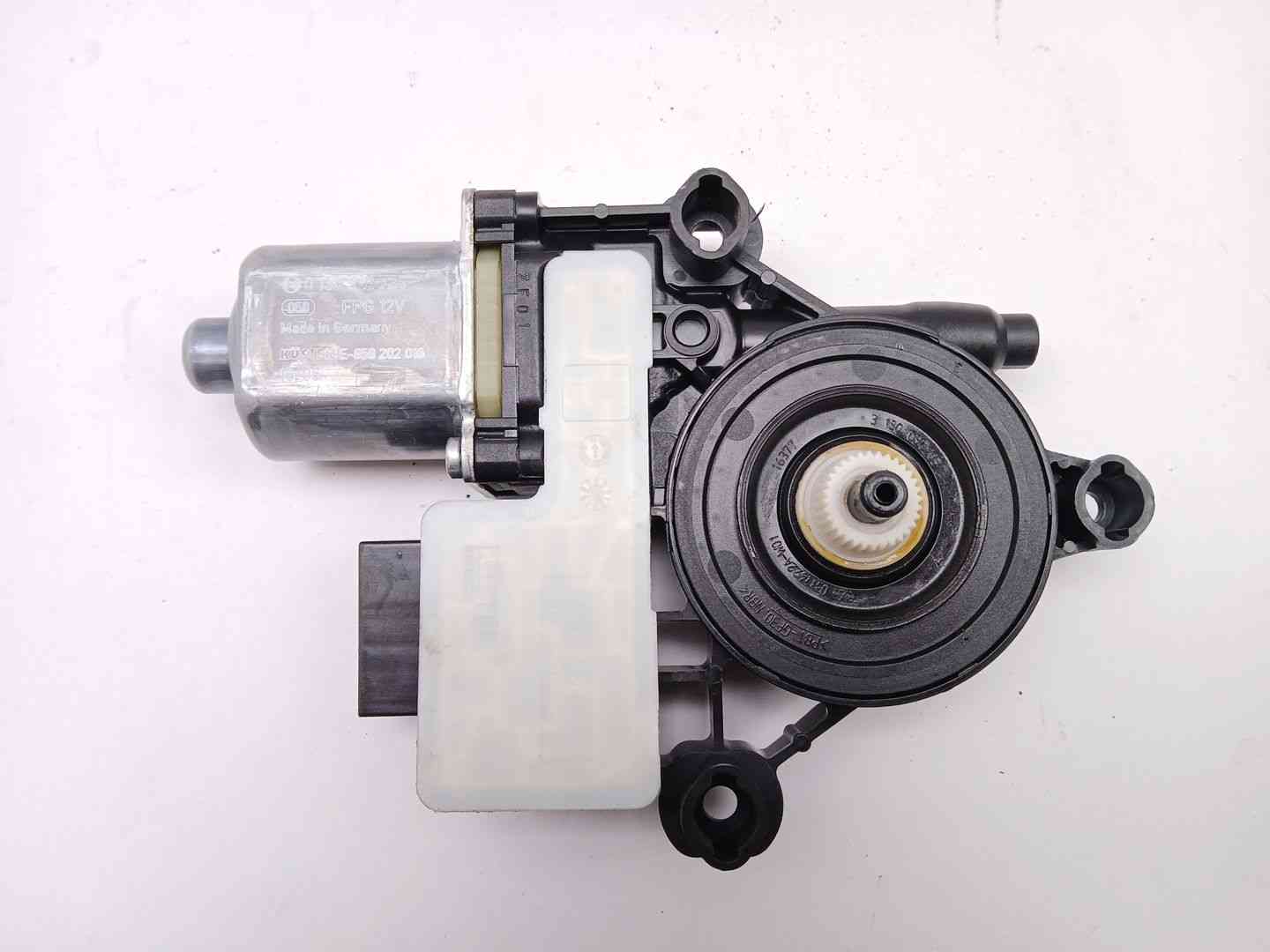 MOTOR ELEVALUNAS TRASERO DERECHO SEAT LEON ST (5F8) 0130822724 / 5Q0959812E 01308227245Q0959812E