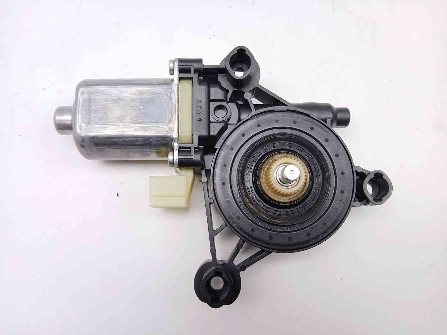 MOTOR ELEVALUNAS DELANTERO DERECHO SEAT LEON ST (5F8) 0130822716 / 5Q0959802B 01308227165Q0959802B