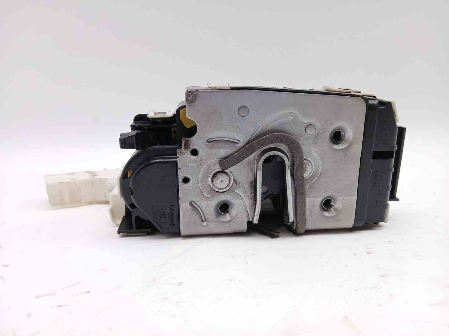 CERRADURA PUERTA TRASERA IZQUIERDA MERCEDES-BENZ CLASE C (W204) A2047300335 / A2047300335 A2047300335A2047300335