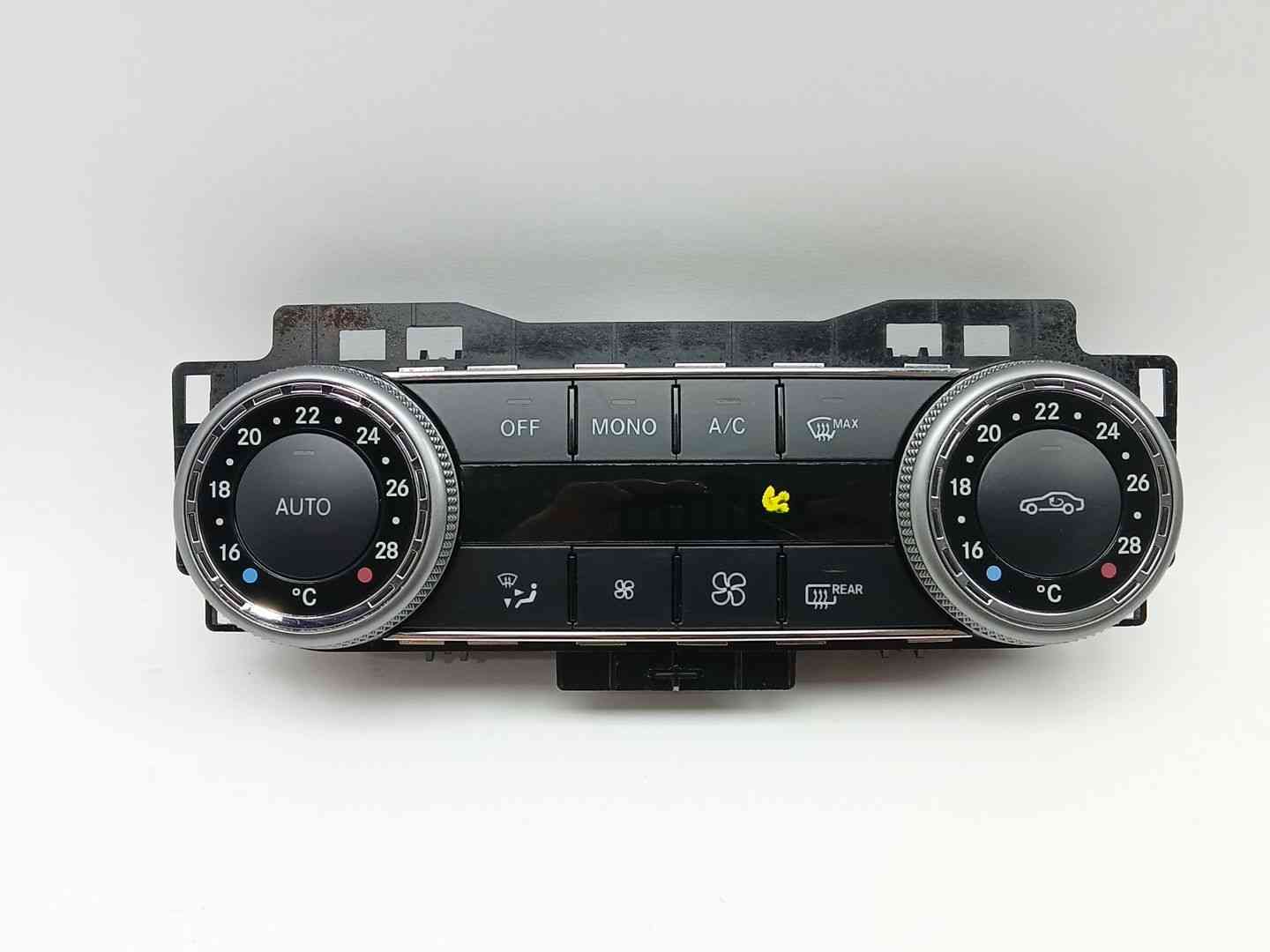 MANDO CLIMATIZADOR MERCEDES-BENZ CLASE C (W204) A2048300590 / A2048300590 A2048300590A2048300590