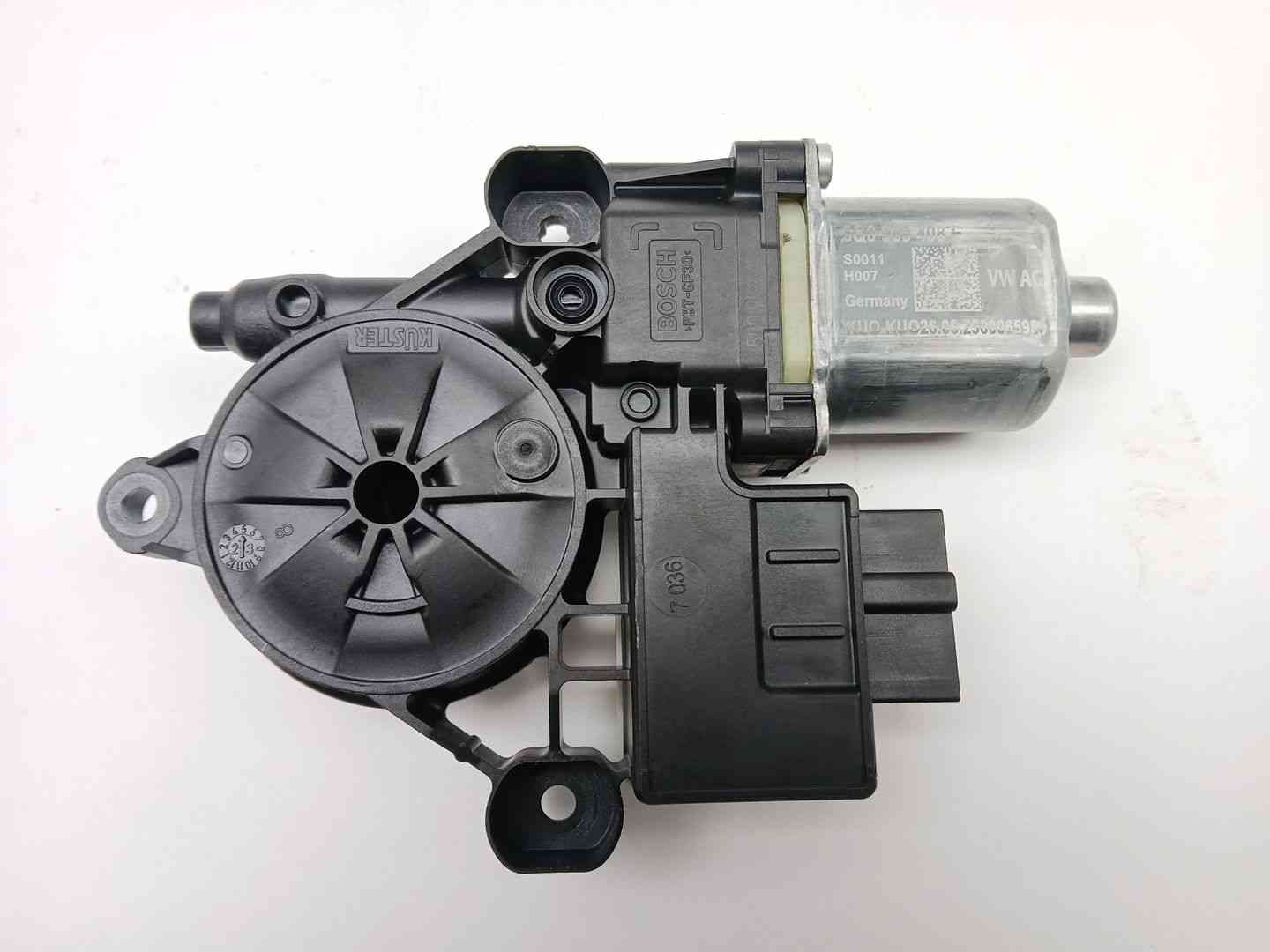 MOTOR ELEVALUNAS TRASERO DERECHO VOLKSWAGEN TOURAN (5T1) 0130822724 / 5Q0959408E 01308227245Q0959408E - Vista 3
