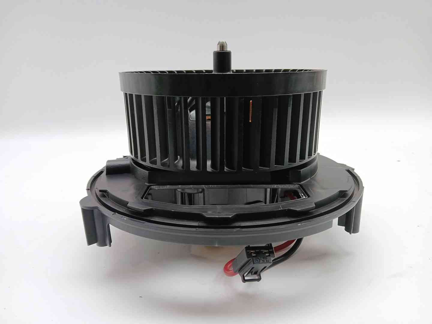 MOTOR CALEFACCION VOLKSWAGEN TOURAN (5T1) T72367C / 5WB819021A T72367C5WB819021A - Vista 2