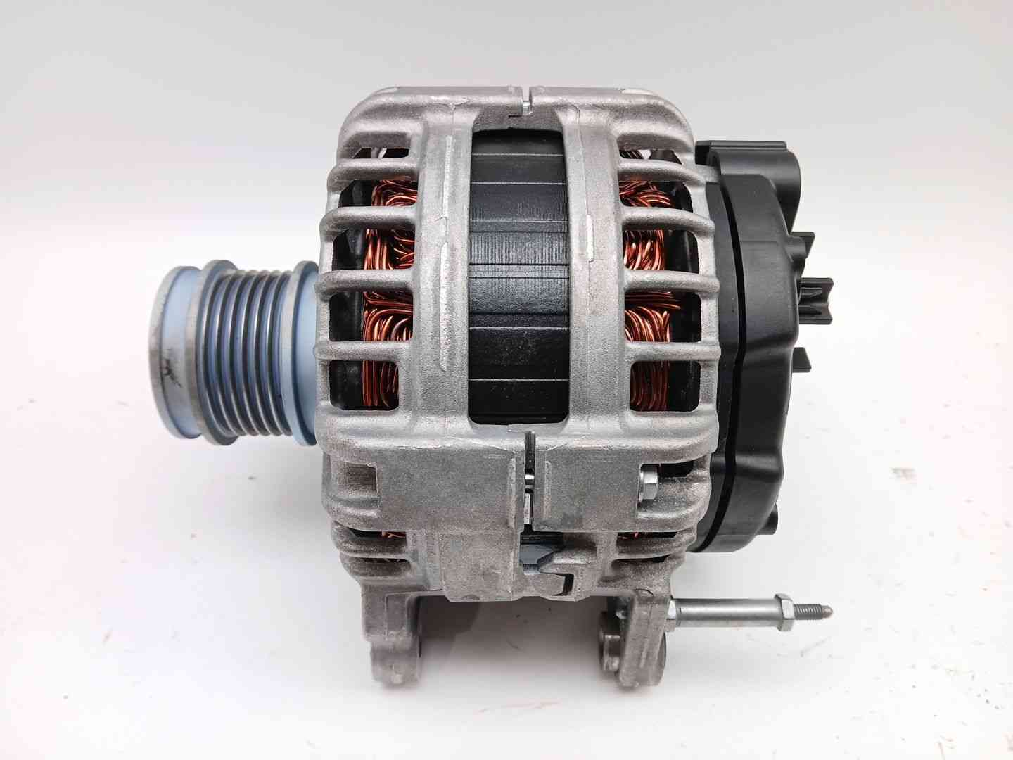ALTERNADOR VOLKSWAGEN TOURAN (5T1) 05L903026N / 05L903026N 05L903026N05L903026N