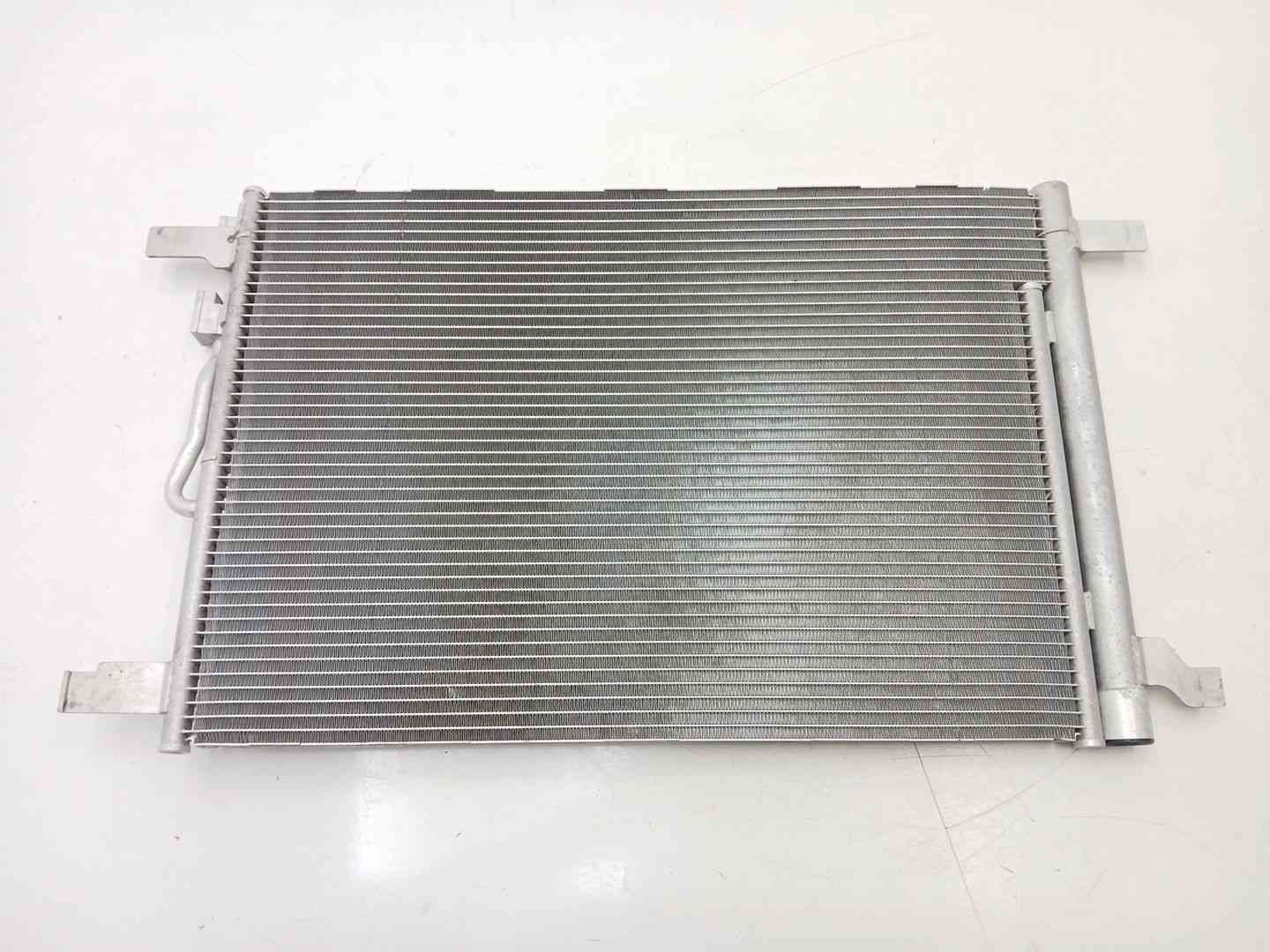 CONDENSADOR / RADIADOR AIRE ACONDICIONADO VOLKSWAGEN TOURAN (5T1) 5Q0816411AR / 5Q0816411AR 5Q0816411AR5Q0816411AR - Vista 2