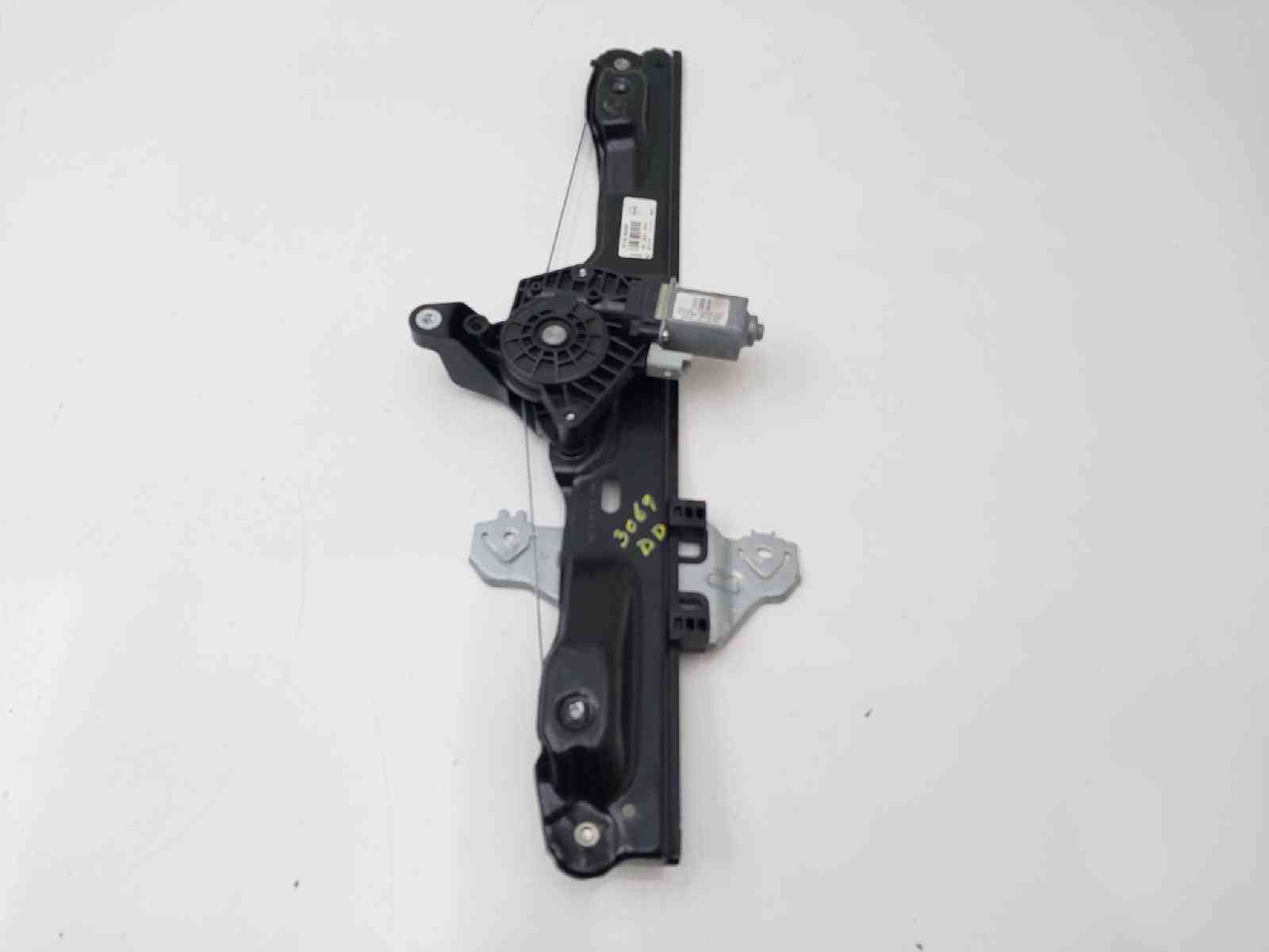 ELEVALUNAS DELANTERO DERECHO NISSAN QASHQAI (J11) 807004EA0D 807004EA0D
