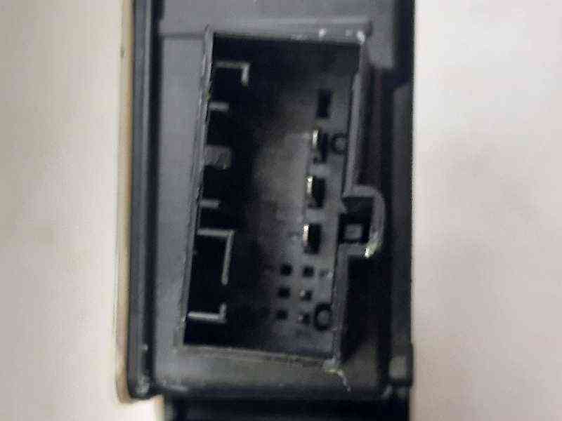 MOTOR ELEVALUNAS TRASERO DERECHO SEAT LEON (5F1) 5Q0959812E 5Q0959812E - Vista 2