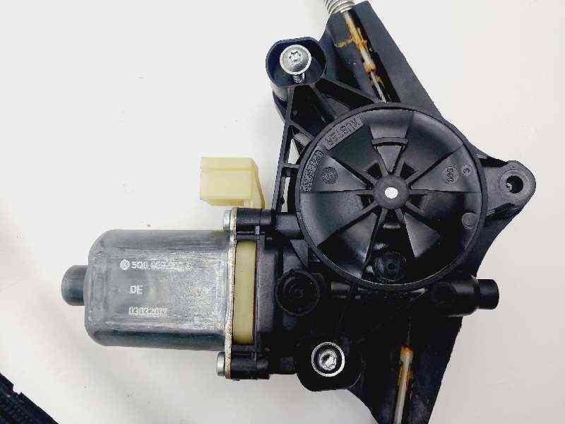 ELEVALUNAS DELANTERO DERECHO VOLKSWAGEN GOLF VII LIM. (BQ1) 5Q0959802C / 5G4837462H 5Q0959802C5G4837462H - Vista 2