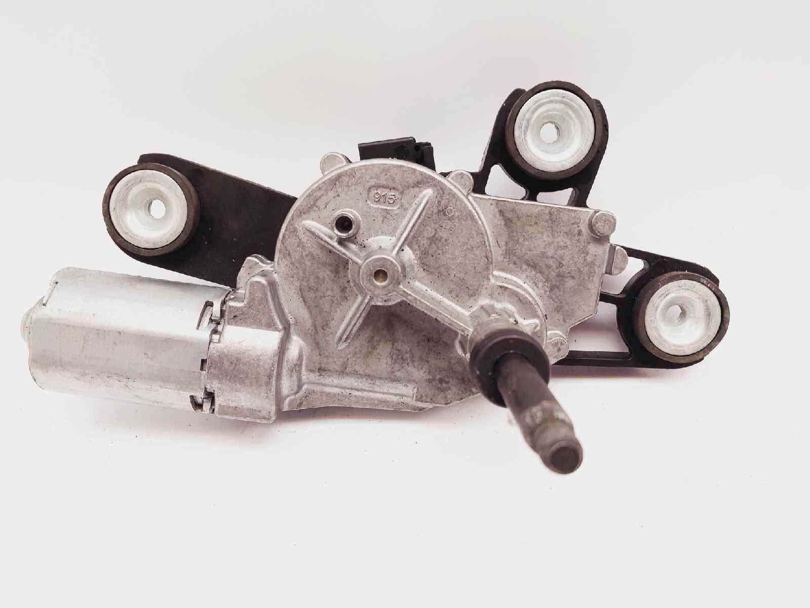 MOTOR LIMPIA TRASERO FORD FIESTA (CB1) 0390201860 / 3 PINS / BOSCH 03902018603PINSBOSCH