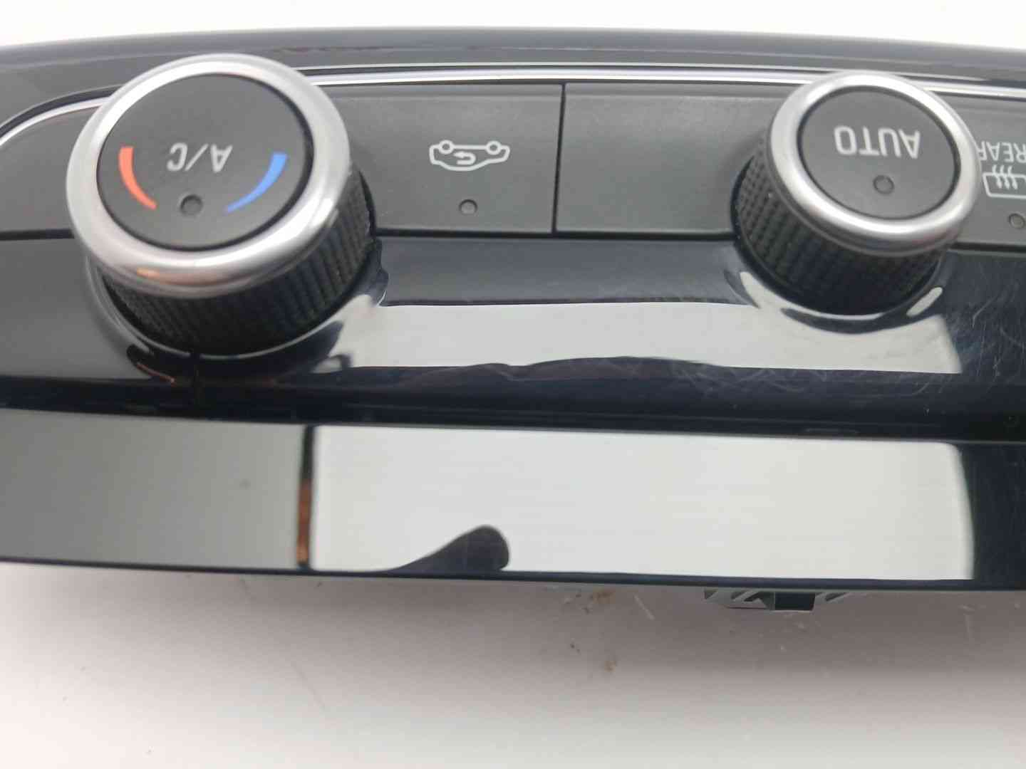MANDO CLIMATIZADOR OPEL CORSA F 39185000 39185000 - Vista 3