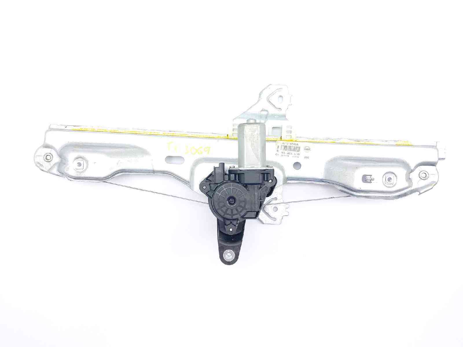 ELEVALUNAS TRASERO IZQUIERDO NISSAN QASHQAI (J11) 827014EA0A / C17690100 827014EA0AC17690100