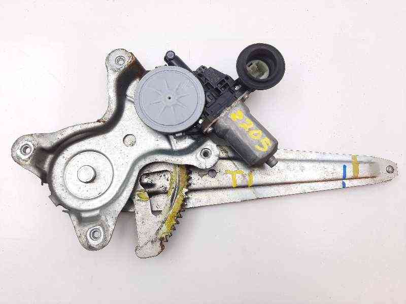 ELEVALUNAS TRASERO IZQUIERDO LEXUS IS200 (DS2/IS2) 8571058010 / 0620401760 85710580100620401760