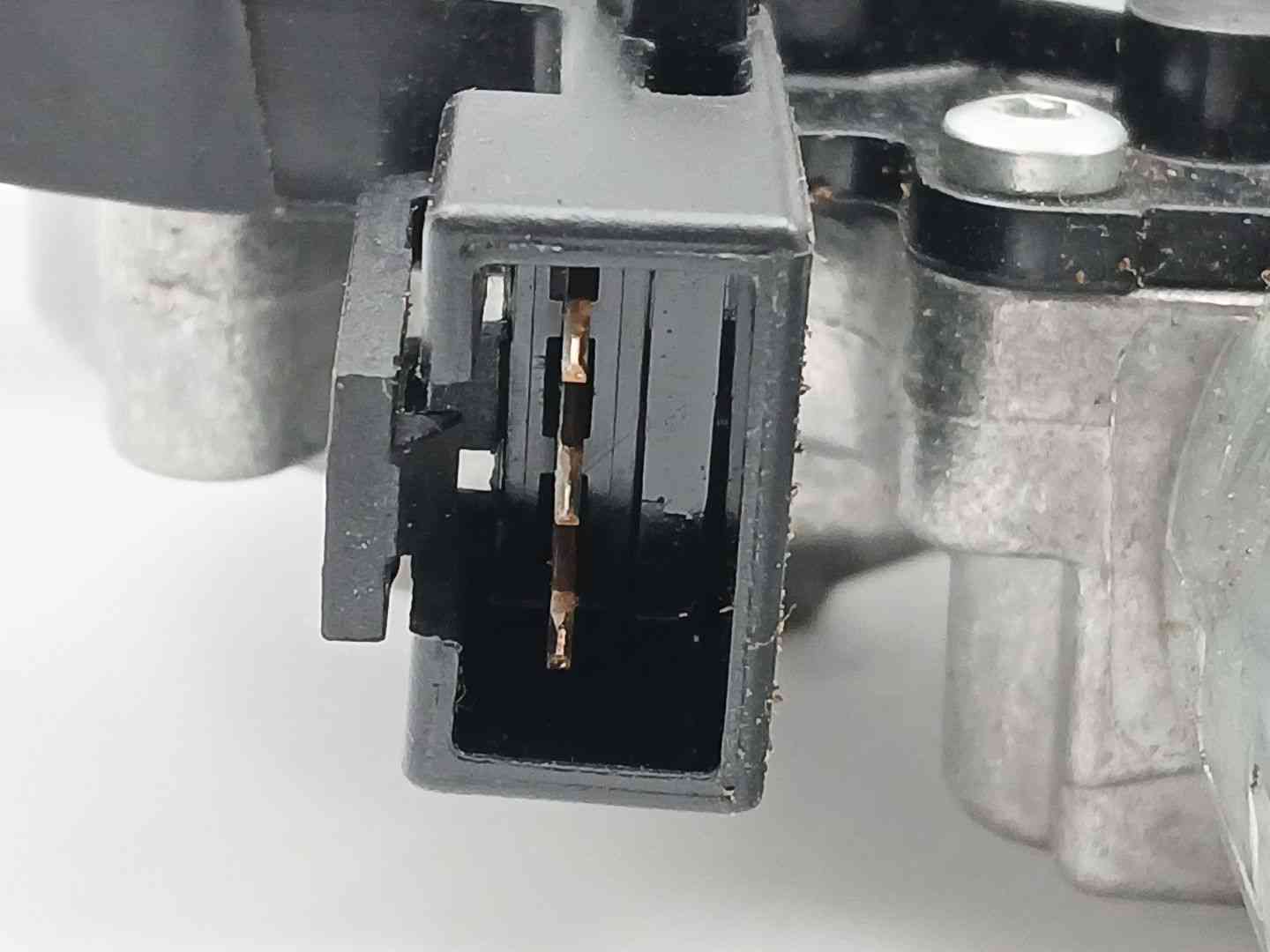 MOTOR LIMPIA TRASERO OPEL CORSA E (X15) 39045012 / 0390205011 390450120390205011 - Vista 2