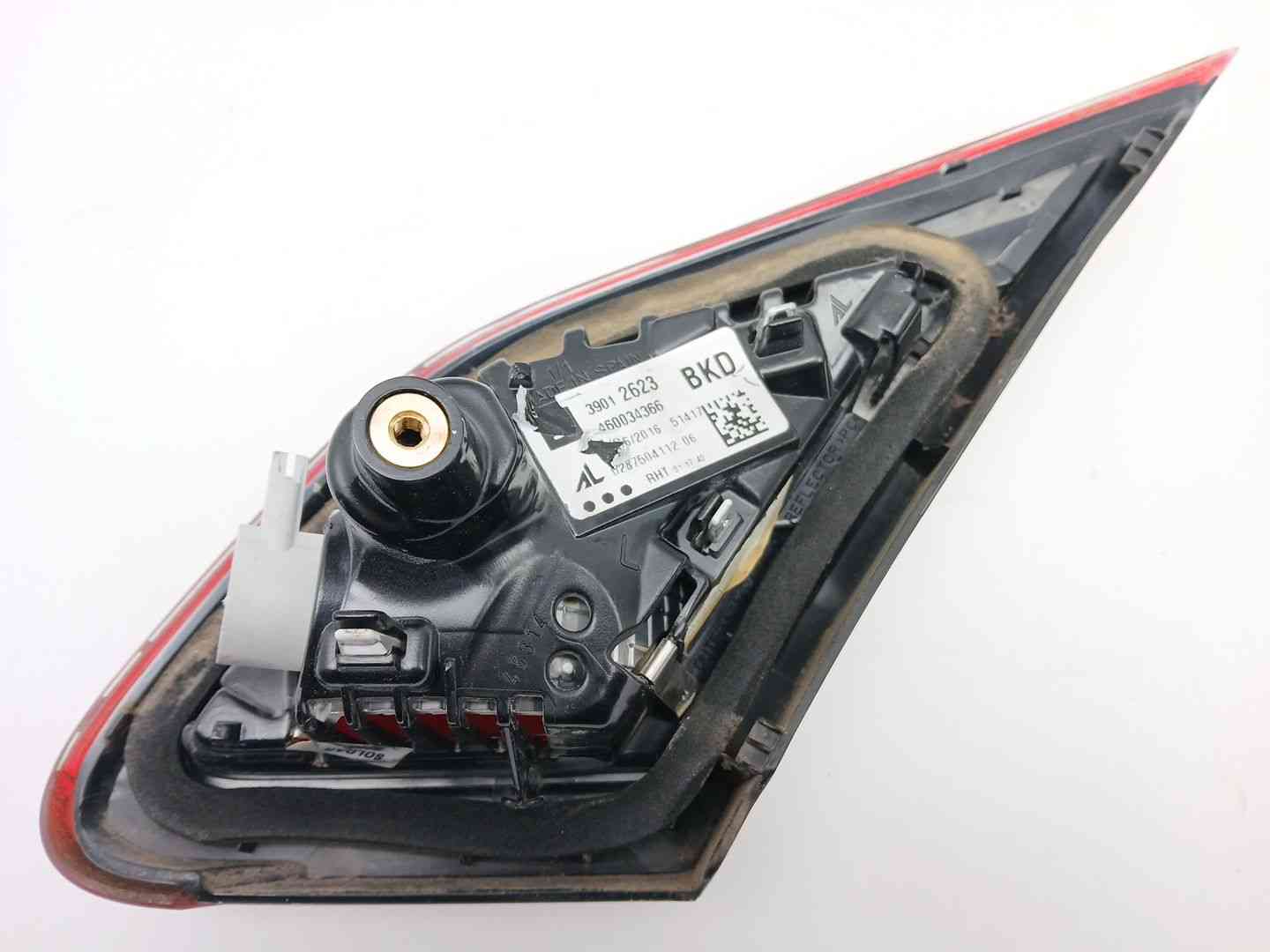 PILOTO TRASERO IZQUIERDO INTERIOR OPEL CORSA E (X15) 39012623 39012623 - Vista 3