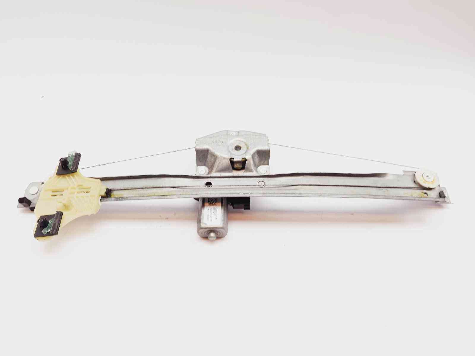 ELEVALUNAS DELANTERO DERECHO RENAULT CAPTUR 807205569R / 128001471B 807205569R128001471B
