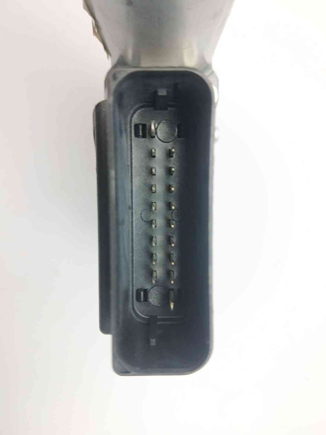 MOTOR ELEVALUNAS TRASERO DERECHO VOLKSWAGEN TOURAN (1T1, 1T2) 1K0959704B / 993425100 1K0959704B993425100 - Vista 3