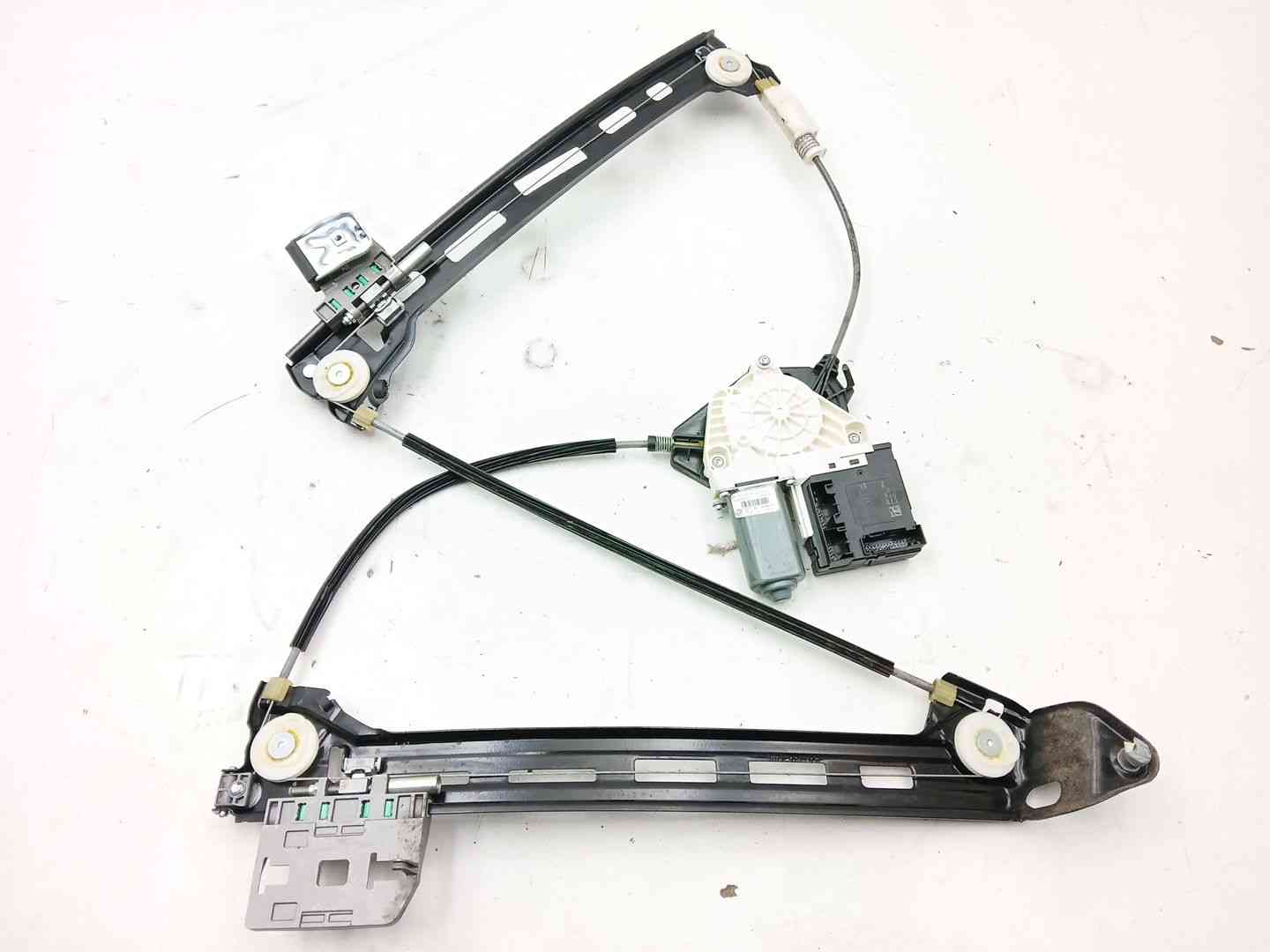 ELEVALUNAS DELANTERO DERECHO VOLKSWAGEN PASSAT CC 3C0959792C / 3C8959702 3C0959792C3C8959702