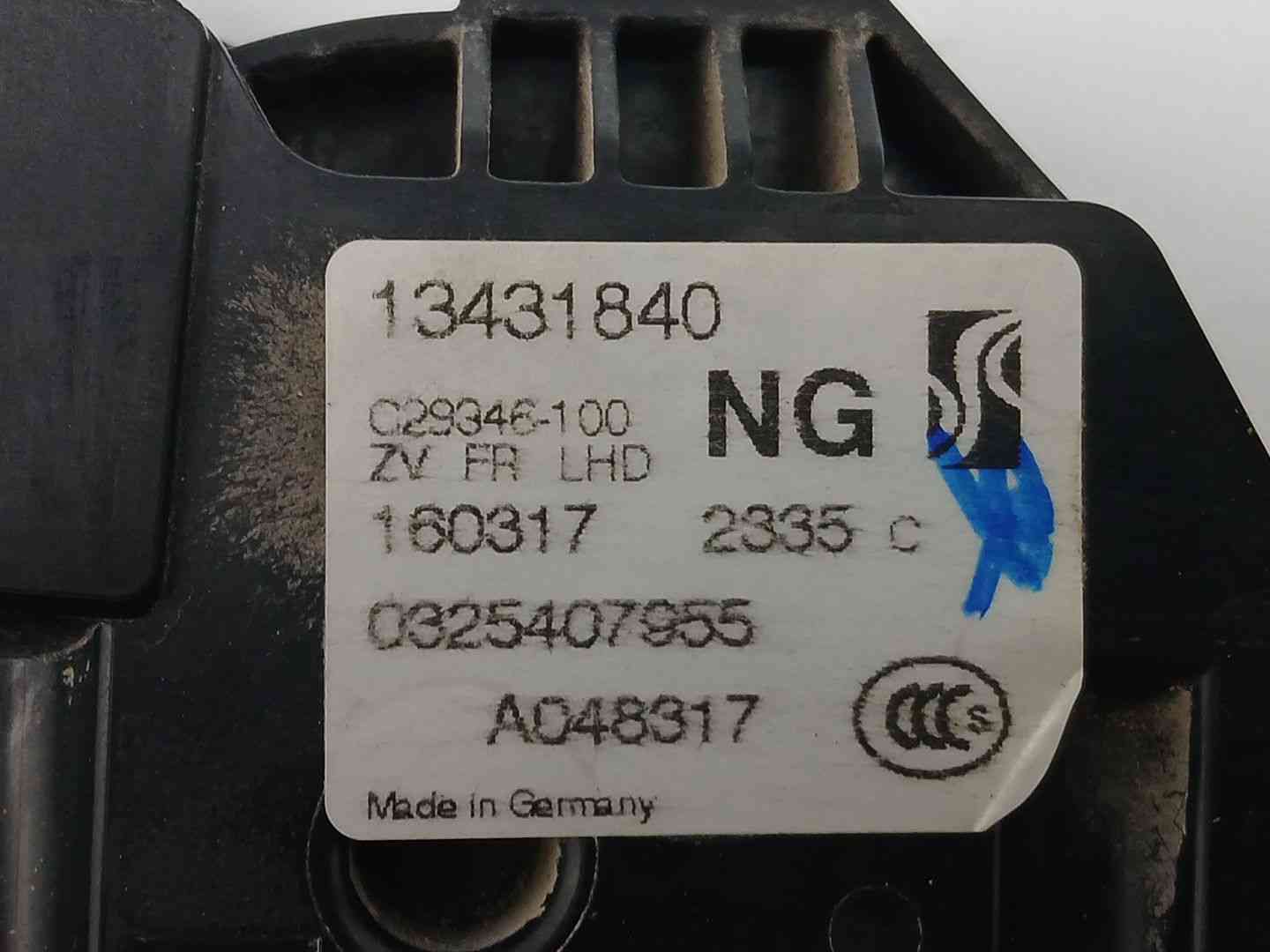 CERRADURA PUERTA DELANTERA DERECHA OPEL CORSA E (X15) 13431840 13431840 - Vista 3