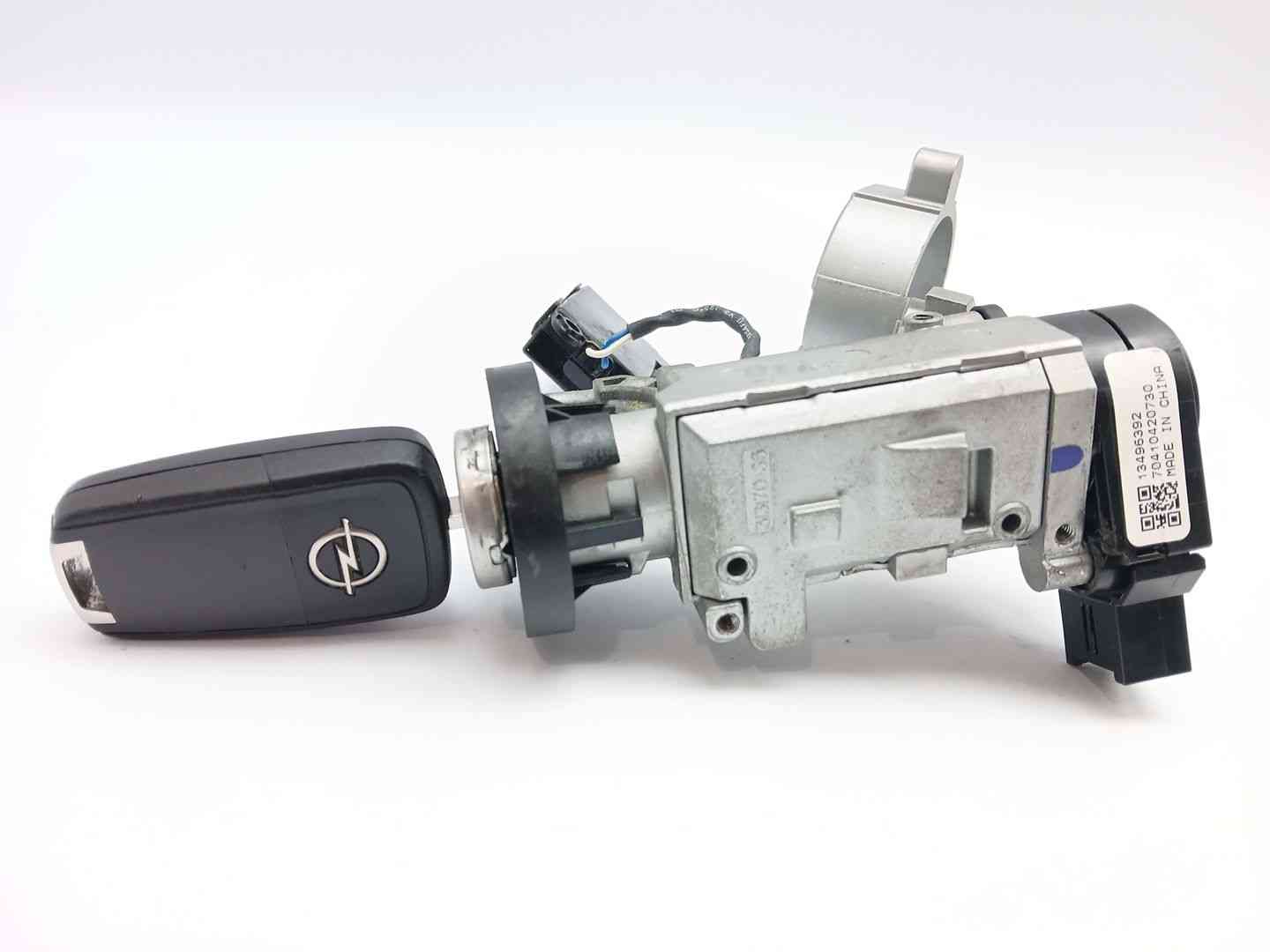 ANTIRROBO OPEL CORSA E (X15) 313170S6 / 13504286 / F00HJ00493 313170S613504286F00HJ00493 - Vista 2