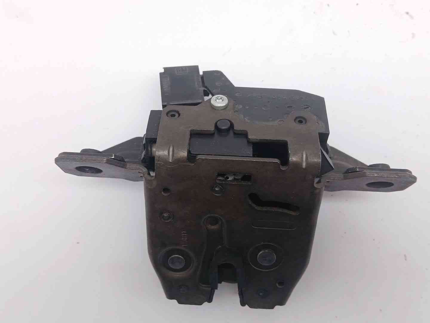 CERRADURA MALETERO / PORTON OPEL ASTRA J (P10) 13581023 13581023 - Vista 3
