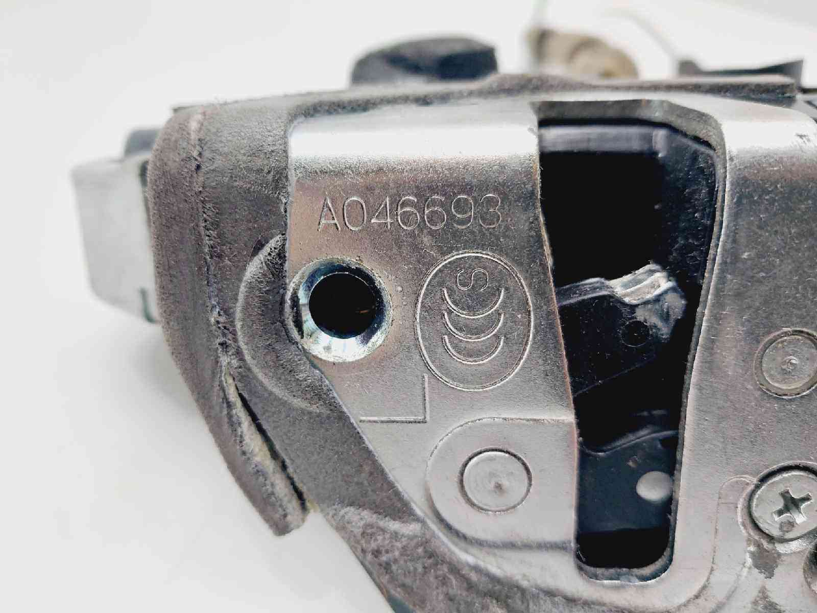 CERRADURA PUERTA TRASERA IZQUIERDA LEXUS IS200 (DS2/IS2) A046693 A046693 - Vista 2