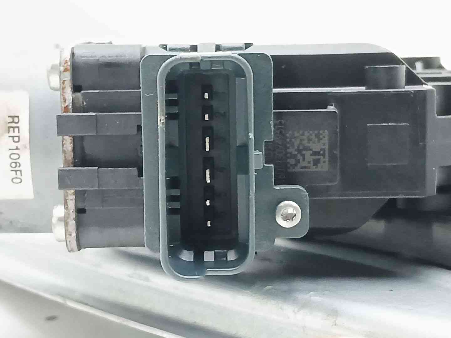 ELEVALUNAS TRASERO IZQUIERDO RENAULT MEGANE IV Hatchback (B9A/M/N_) 827219072R / REP106F0 827219072RREP106F0 - Vista 3