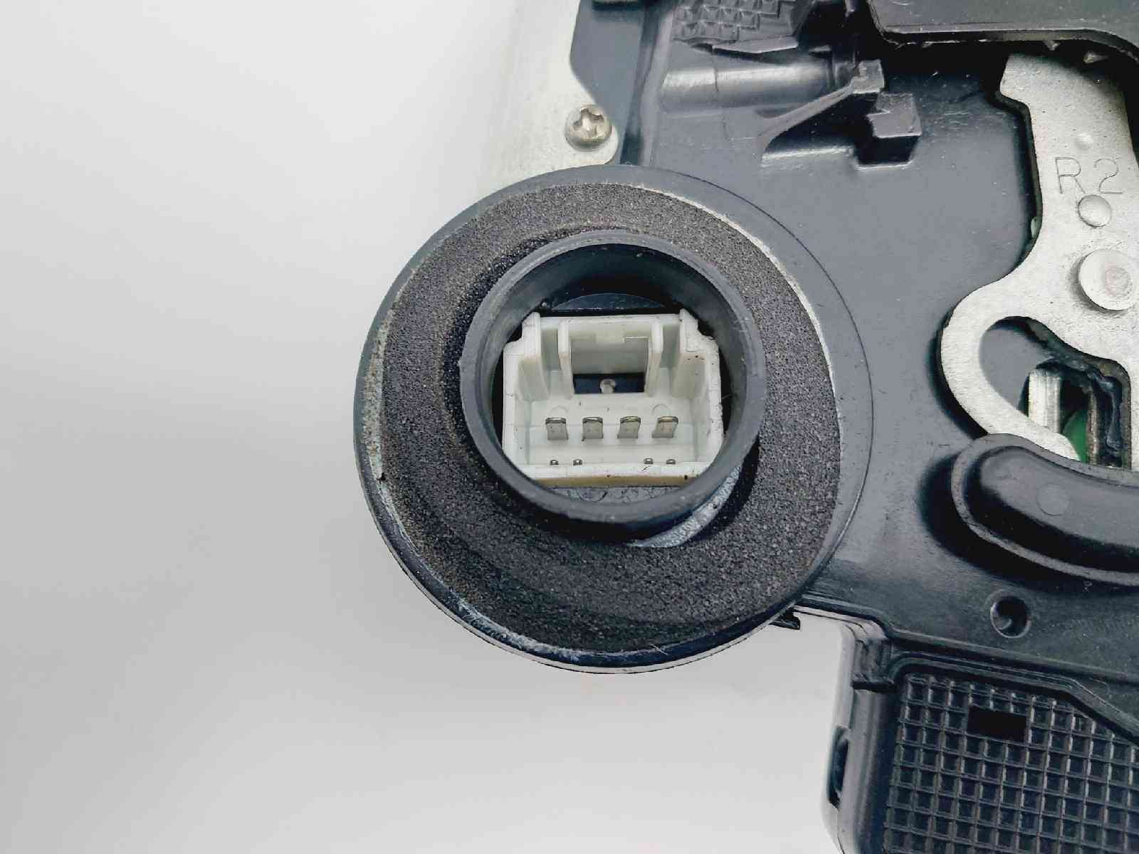 CERRADURA PUERTA TRASERA DERECHA LEXUS IS200 (DS2/IS2) A046693 A046693 - Vista 3