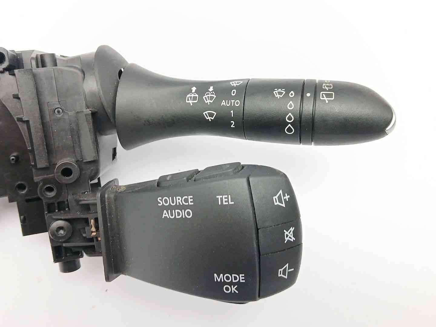 MANDO LUCES RENAULT MEGANE IV Hatchback (B9A/M/N_) 255678341R 255678341R - Vista 3
