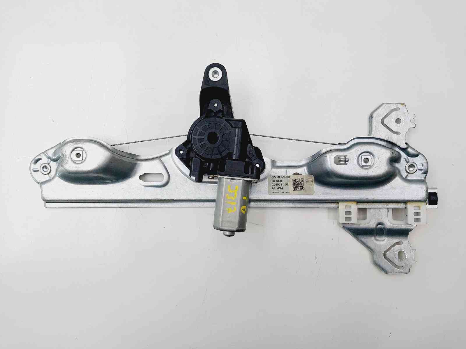 ELEVALUNAS TRASERO DERECHO NISSAN PULSAR (C13) 827003ZL0A / REF. MOTOR / GB558RC 827003ZL0AREFMOTORGB558RC