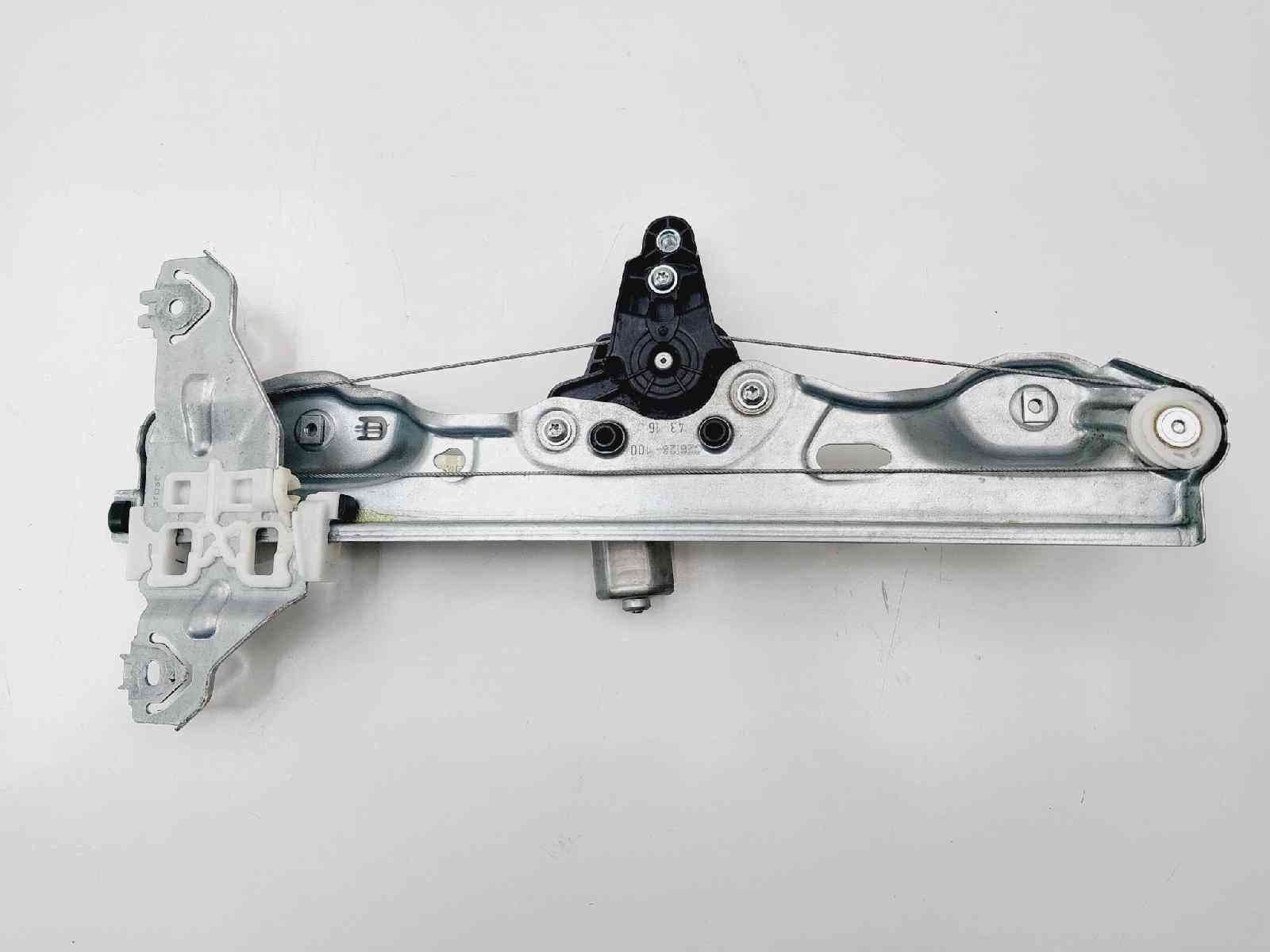 ELEVALUNAS TRASERO DERECHO NISSAN PULSAR (C13) 827003ZL0A / REF. MOTOR / GB558RC 827003ZL0AREFMOTORGB558RC - Vista 3