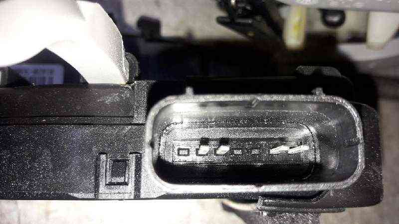 CERRADURA PUERTA TRASERA DERECHA KIA SPORTAGE 814203U000 814203U000 - Vista 2