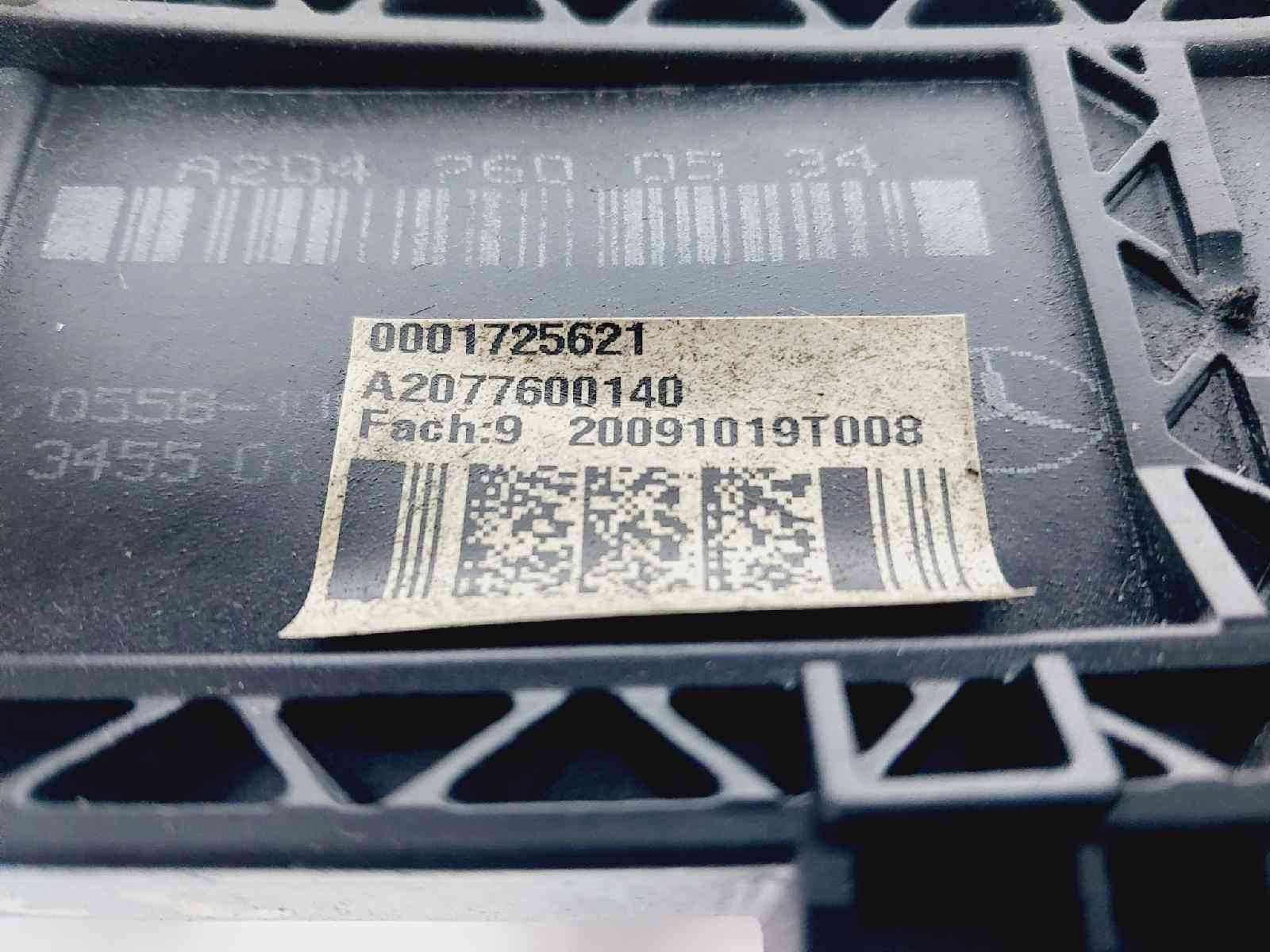 MANETA EXTERIOR DELANTERA IZQUIERDA MERCEDES-BENZ CLASE E COUPE (207) A20476002709799 / A2077600140 A20476002709799A2077600140 - Vista 2