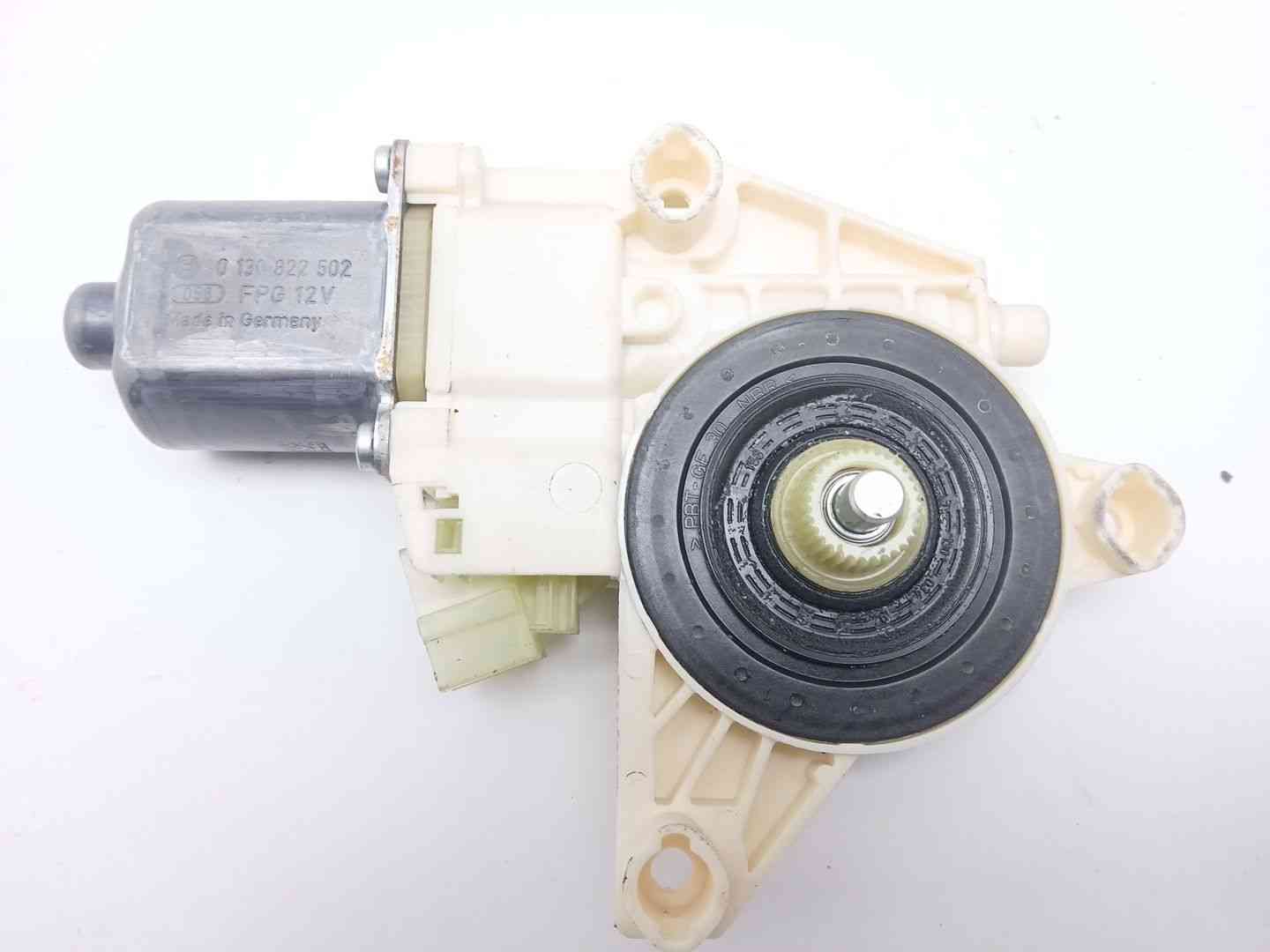 MOTOR ELEVALUNAS DELANTERO DERECHO MERCEDES-BENZ CLASE C (W204) A2048200242 A2048200242 - Vista 2
