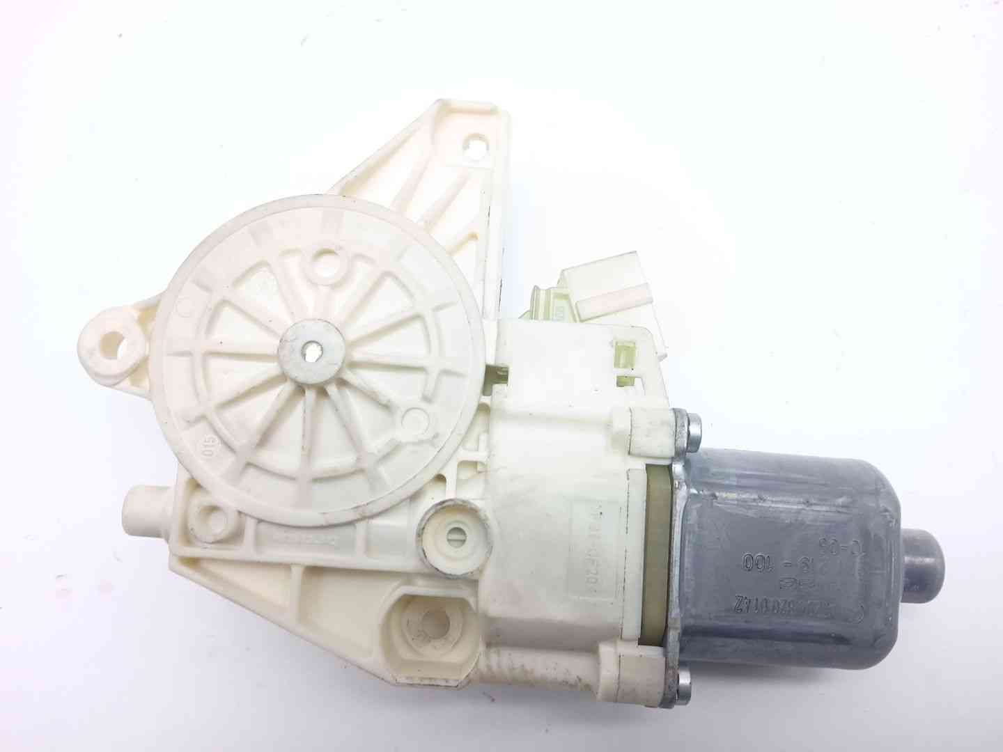 MOTOR ELEVALUNAS DELANTERO IZQUIERDO MERCEDES-BENZ CLASE C (W204) A2048200142 A2048200142