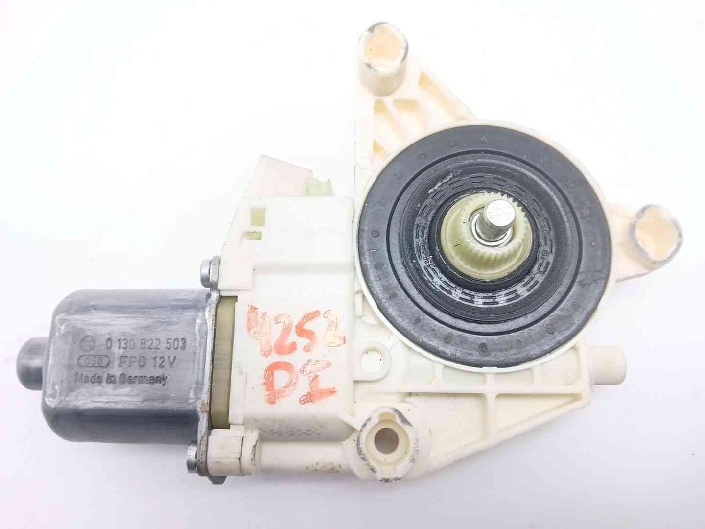 MOTOR ELEVALUNAS DELANTERO IZQUIERDO MERCEDES-BENZ CLASE C (W204) A2048200142 A2048200142 - Vista 2