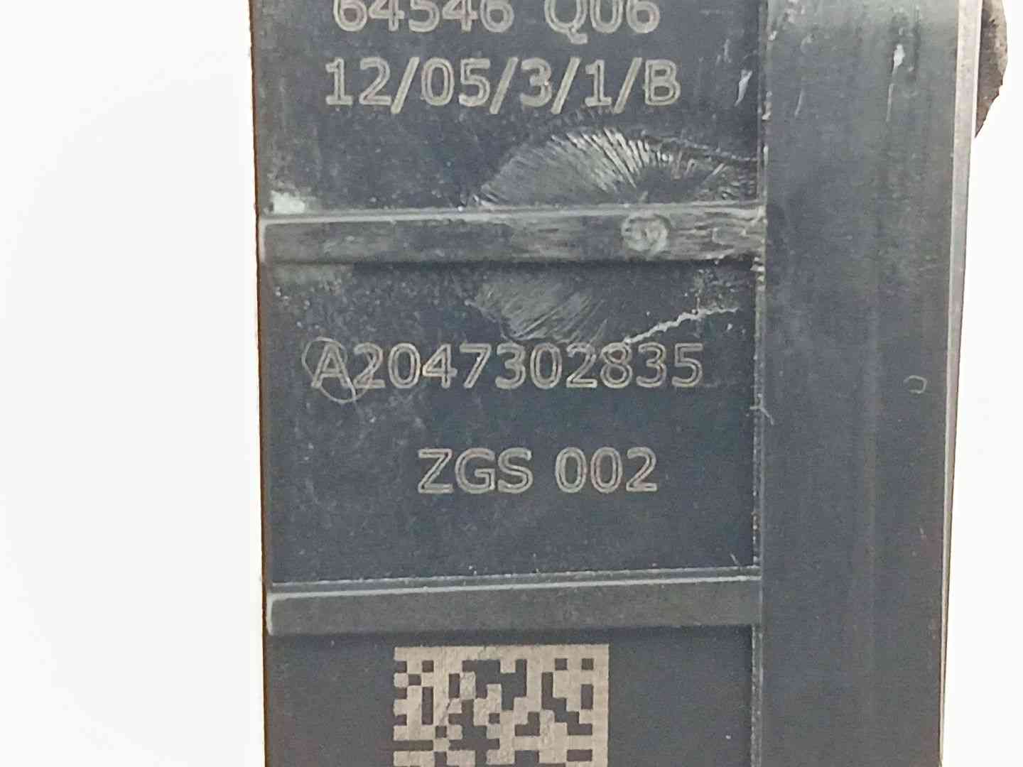 CERRADURA PUERTA TRASERA DERECHA MERCEDES-BENZ CLASE B Sports Tourer (W246, W242) A2047302835 A2047302835 - Vista 3