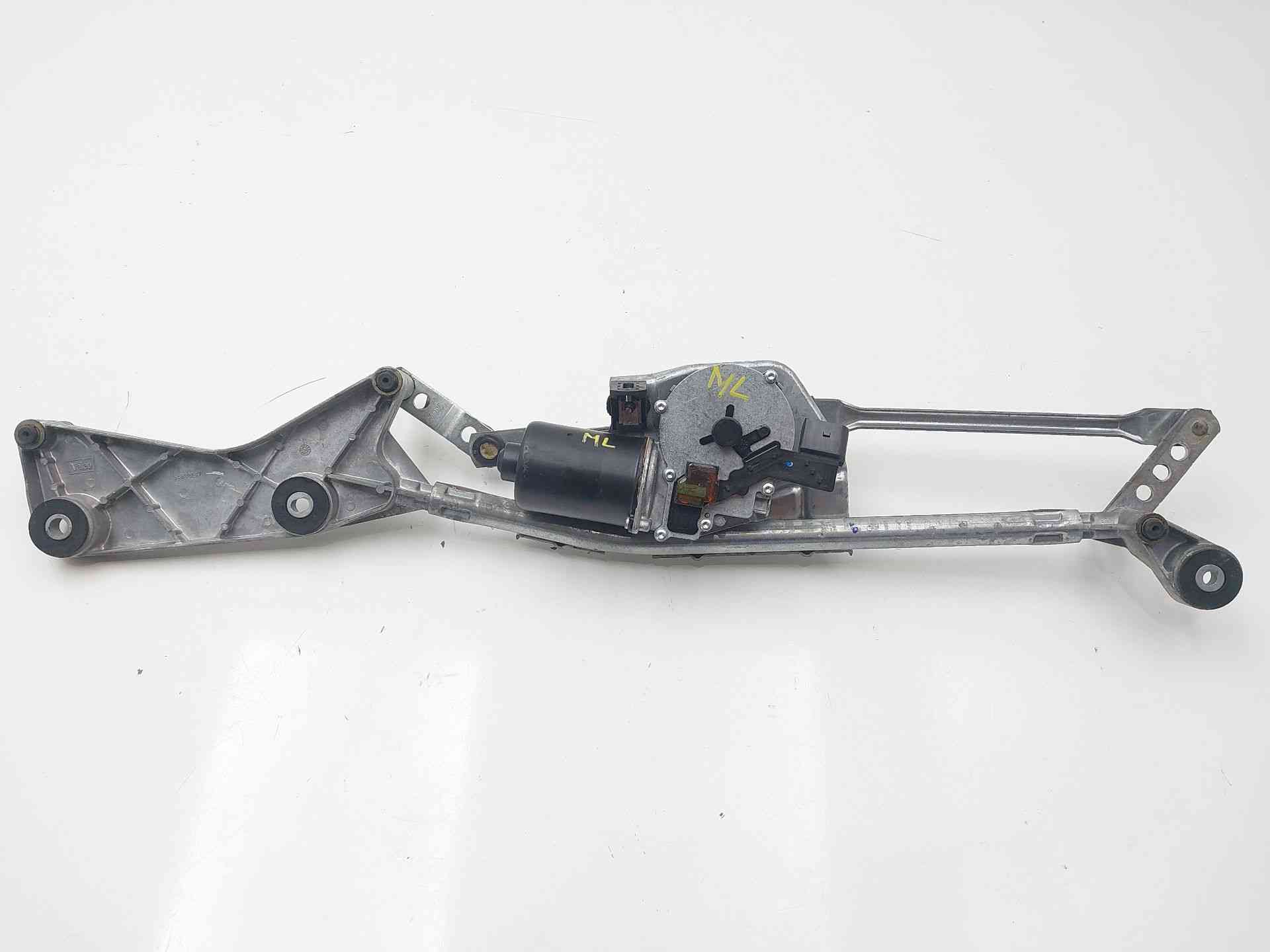 MOTOR LIMPIA DELANTERO MERCEDES-BENZ CLASE M (W164) A1648200041 / A1648201742 A1648200041A1648201742 - Vista 2
