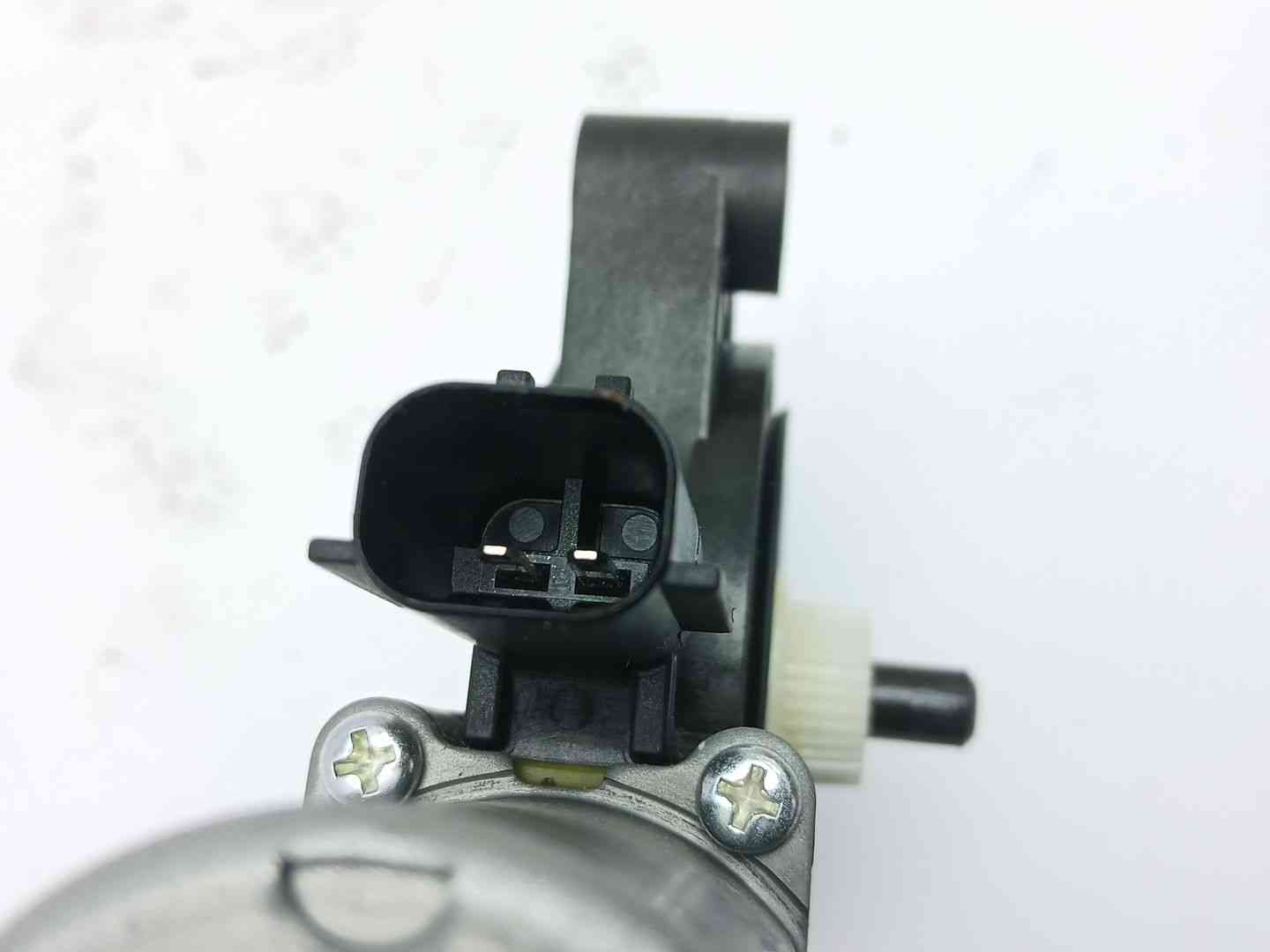 MOTOR ELEVALUNAS DELANTERO IZQUIERDO SSANGYONG KORANDO (C300) 82450C3M10 82450C3M10 - Vista 3