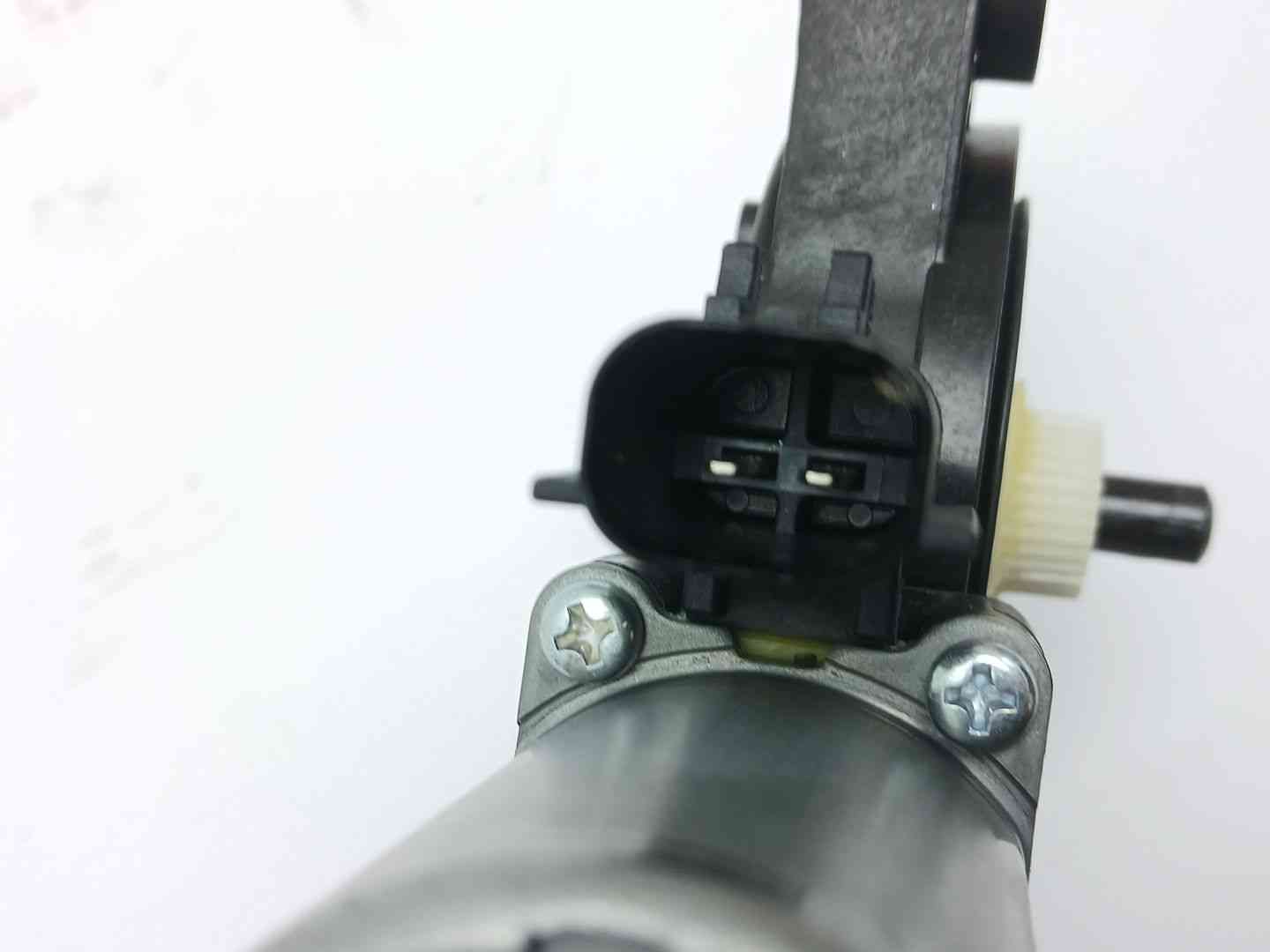 MOTOR ELEVALUNAS TRASERO IZQUIERDO SSANGYONG KORANDO (C300) 82450C3M10 82450C3M10 - Vista 3