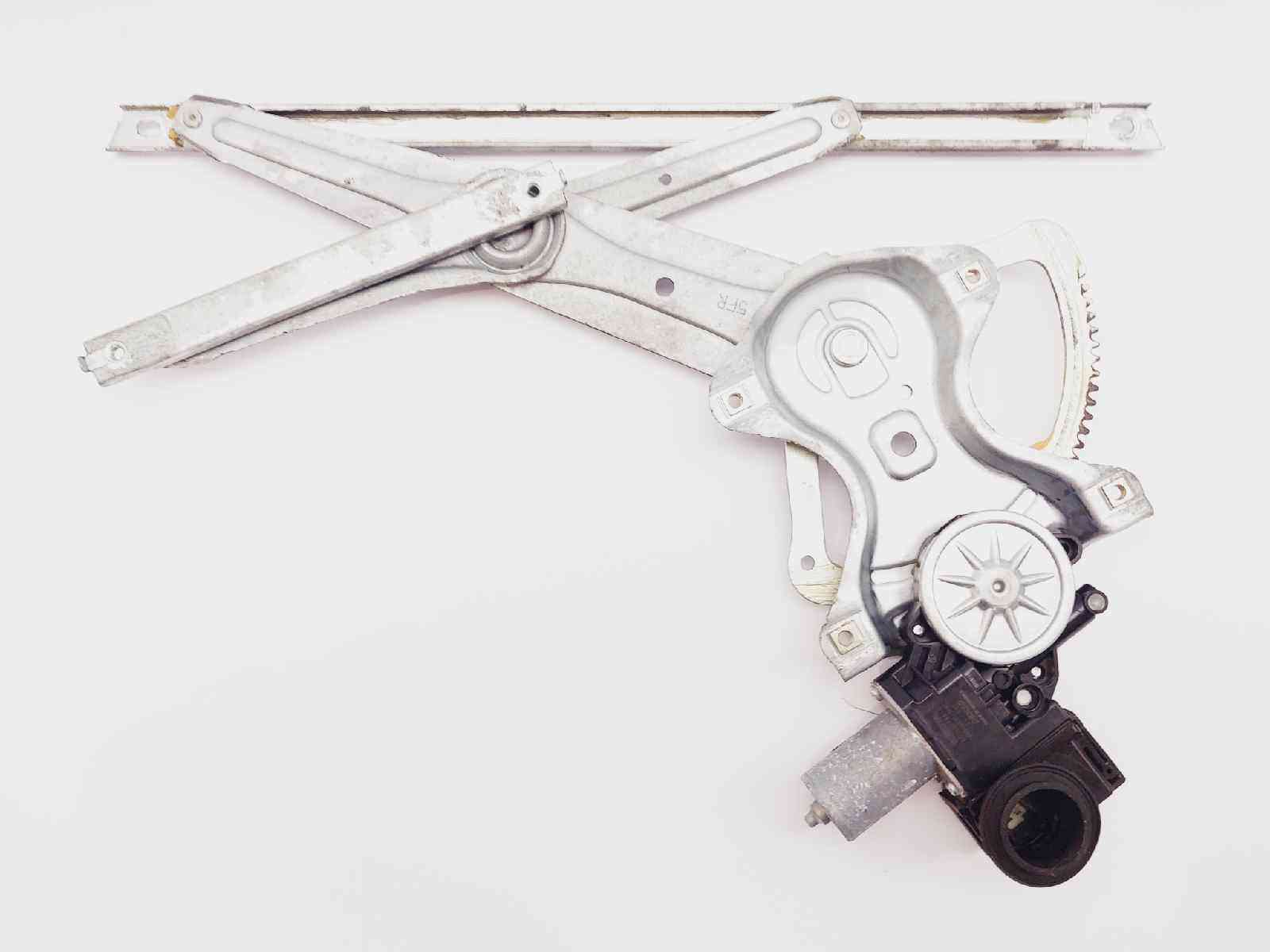 ELEVALUNAS DELANTERO DERECHO TOYOTA C-HR (_X1_) 85710F4010 85710F4010
