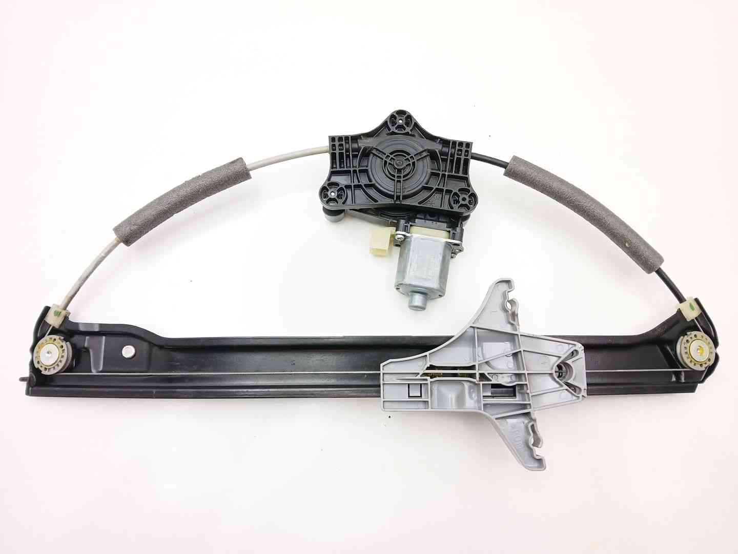 ELEVALUNAS TRASERO IZQUIERDO SKODA SUPERB III (3V3) 3V0839461 / 5Q0959801A 3V08394615Q0959801A