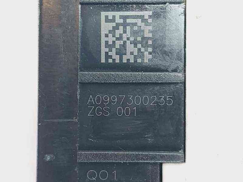 CERRADURA PUERTA TRASERA DERECHA MERCEDES-BENZ CLASE C (W204) LIM. A0997300235 A0997300235 - Vista 3