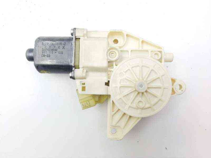 MOTOR ELEVALUNAS TRASERO IZQUIERDO MERCEDES-BENZ CLASE C (W204) BERLINA A2048200642 / 0130822443 A20482006420130822443 - Vista 2