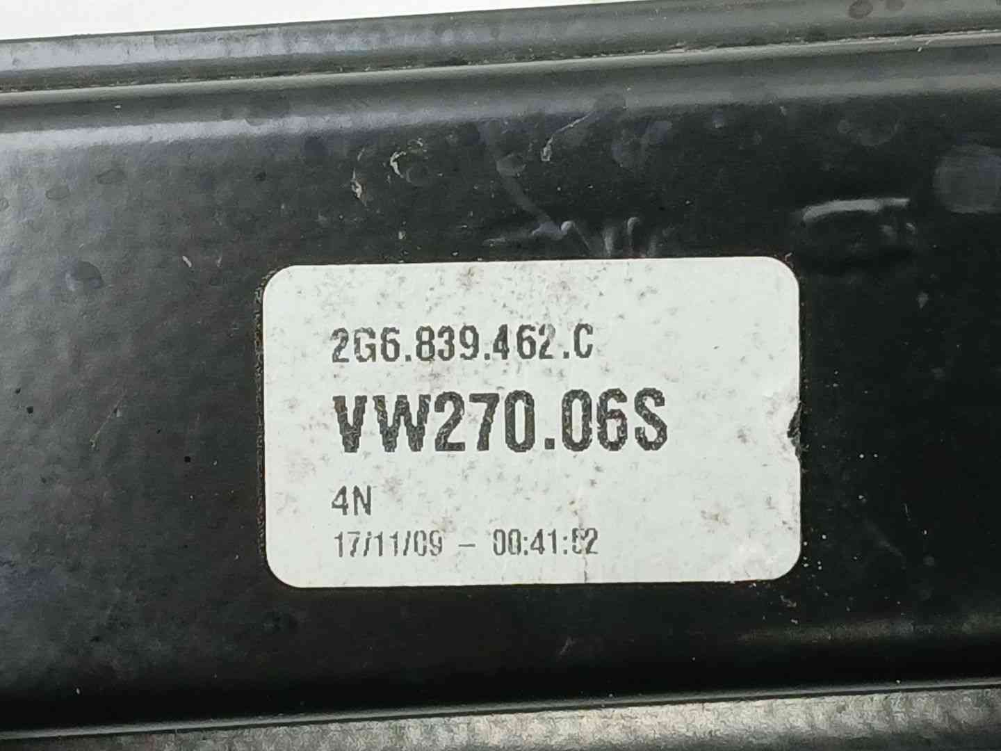 ELEVALUNAS TRASERO DERECHO VOLKSWAGEN POLO VI (AW1, BZ1, AE1, BZ3) 2G6839462C 2G6839462C - Vista 3