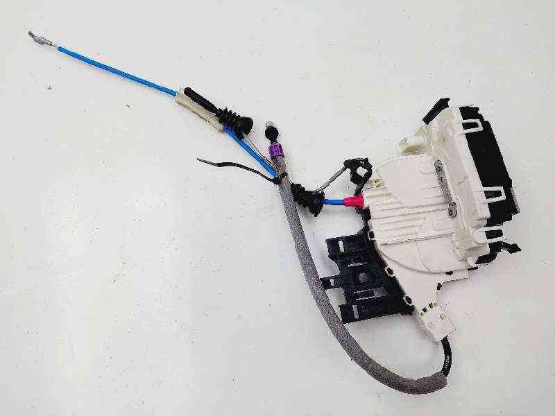 CERRADURA PUERTA TRASERA IZQUIERDA MERCEDES-BENZ GLA (CLASE 245 G) A2047302735 A2047302735