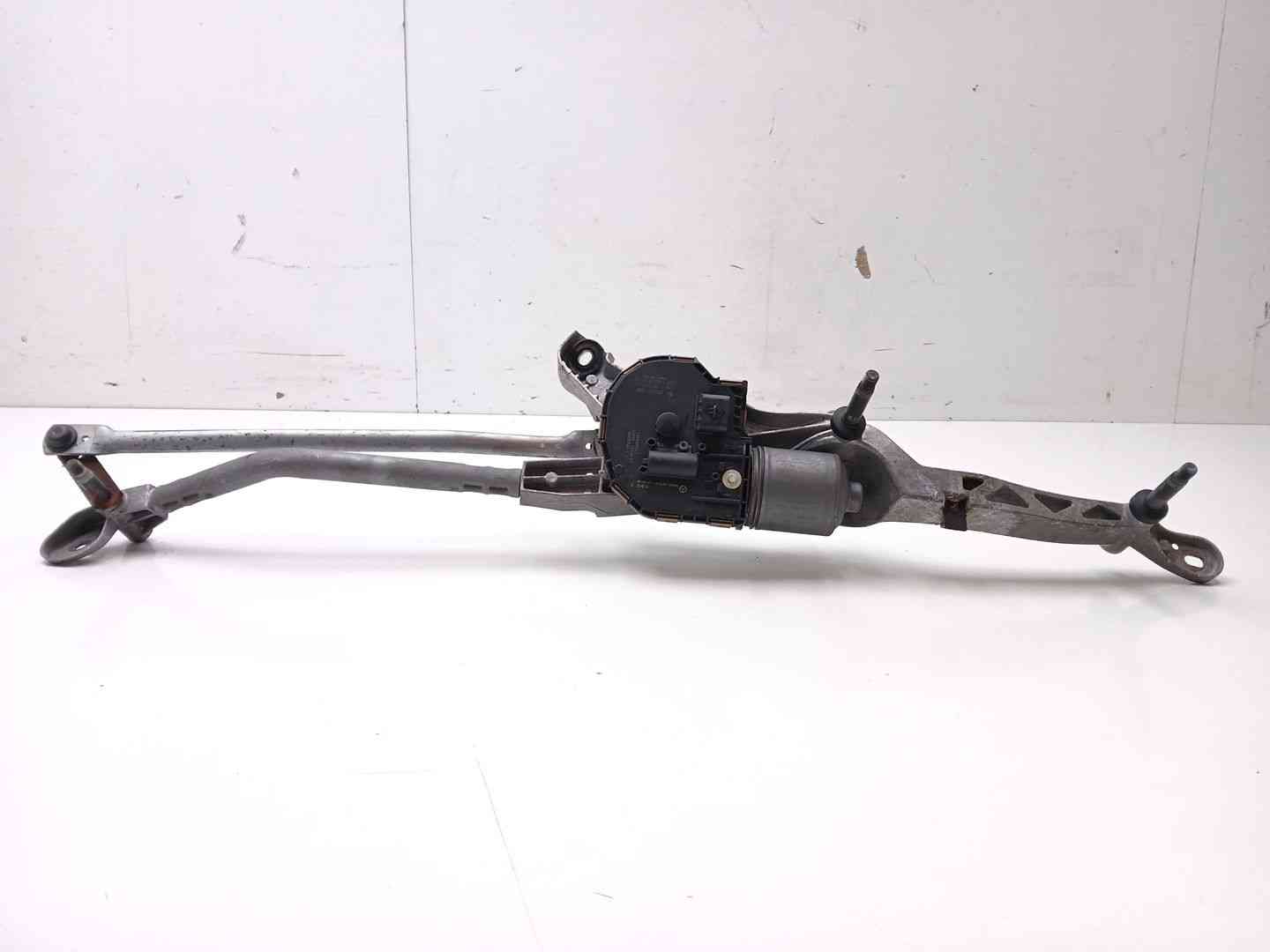 MOTOR LIMPIA DELANTERO MERCEDES-BENZ CLASE C (W204) A2048201040 / 1397220666 / 3397021440 A204820104013972206663397021440