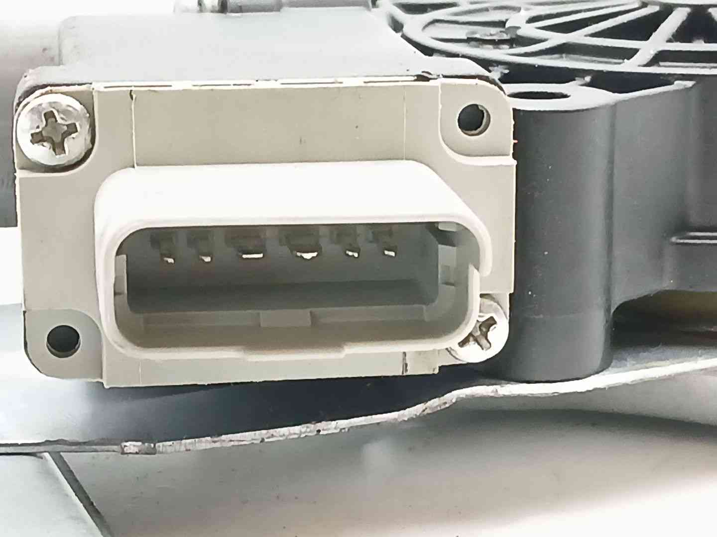 ELEVALUNAS DELANTERO IZQUIERDO DACIA SANDERO II 807213282R 807213282R - Vista 3