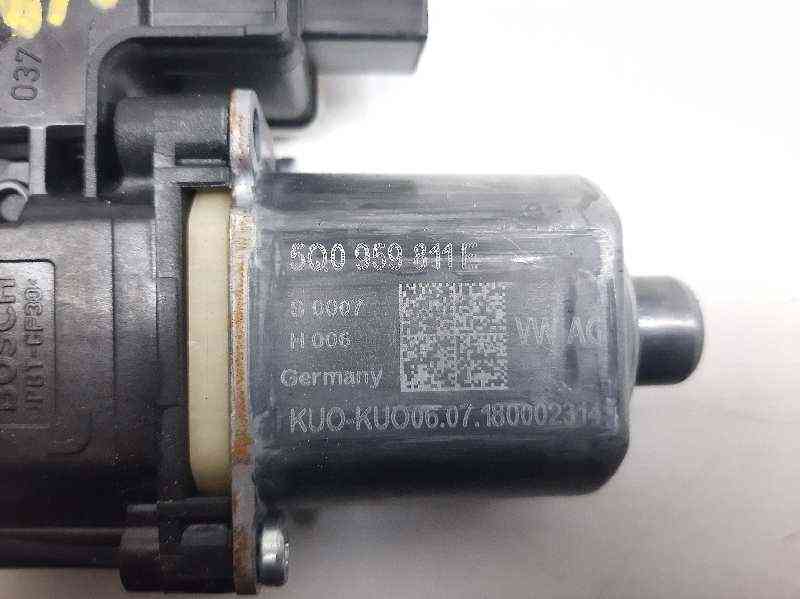 MOTOR ELEVALUNAS TRASERO IZQUIERDO SEAT LEON ST (5F8) 5Q0959811E 5Q0959811E - Vista 2