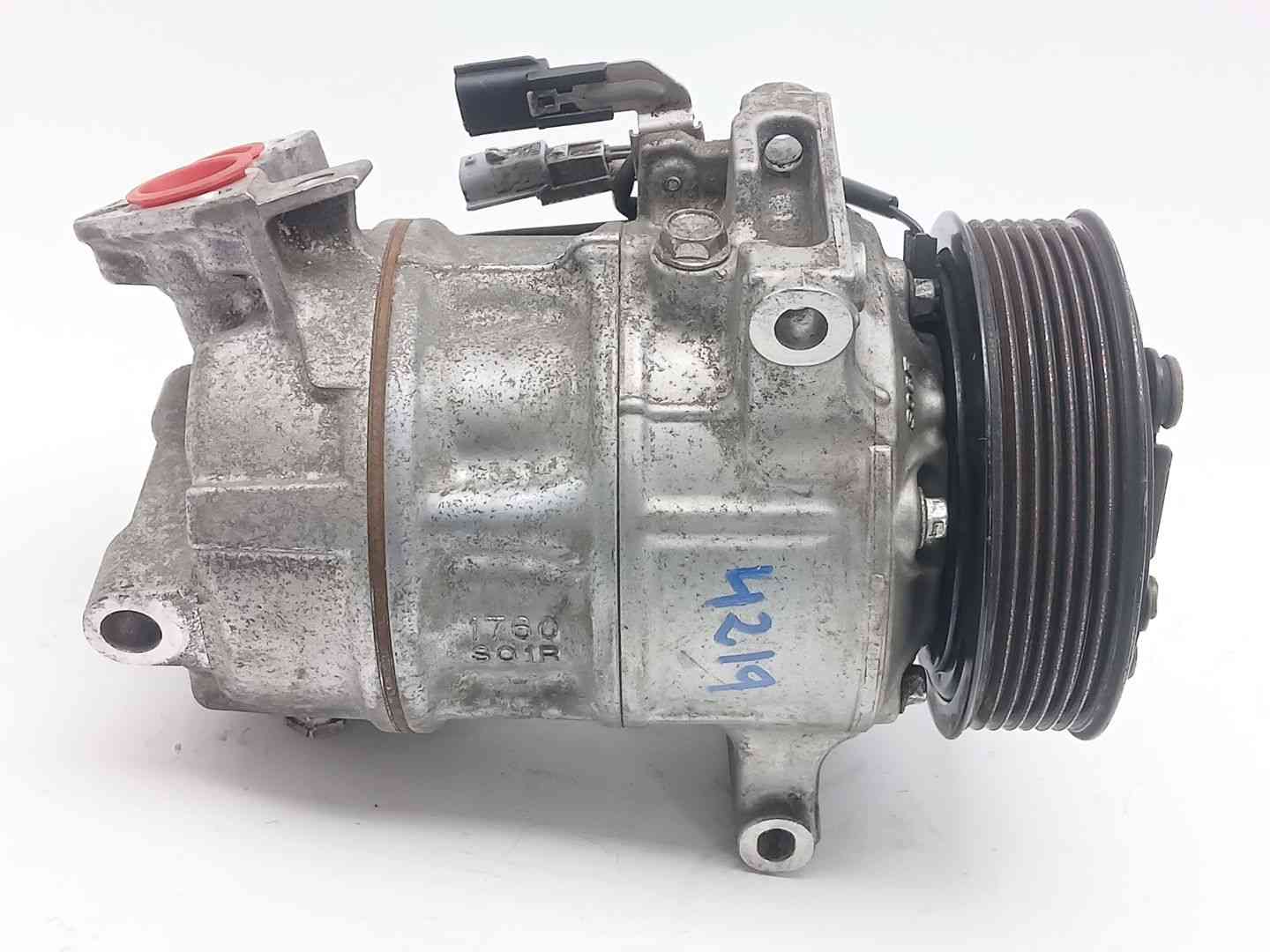 COMPRESOR AIRE ACONDICIONADO RENAULT KADJAR (HA_, HL_) 926001268R 926001268R