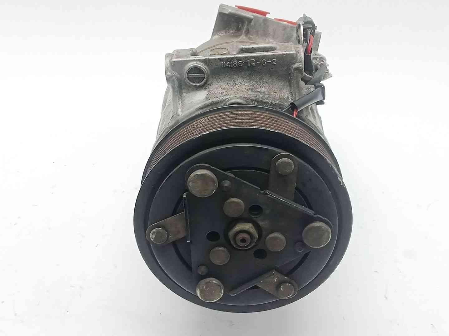 COMPRESOR AIRE ACONDICIONADO RENAULT KADJAR (HA_, HL_) 926001268R 926001268R - Vista 3